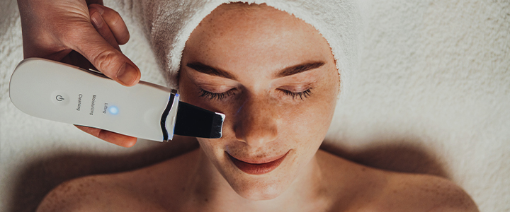 Peeling ultrasônico