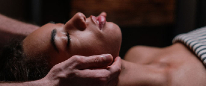 Guia completo de gestão de clínicas de estética | Bioage Saiba como gerir sua clínica de estética de maneira correta para atrair e fidelizar mais clientes, aumentar seu lucro e muito mais.