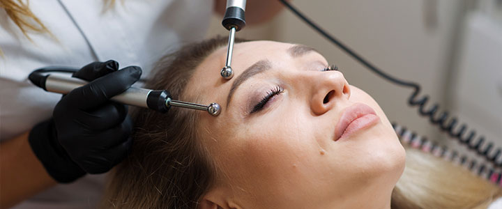 Limpeza de pele profissional: um guia Bioage | Bioage