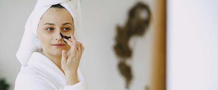 Limpeza de pele profissional: um guia Bioage | Bioage