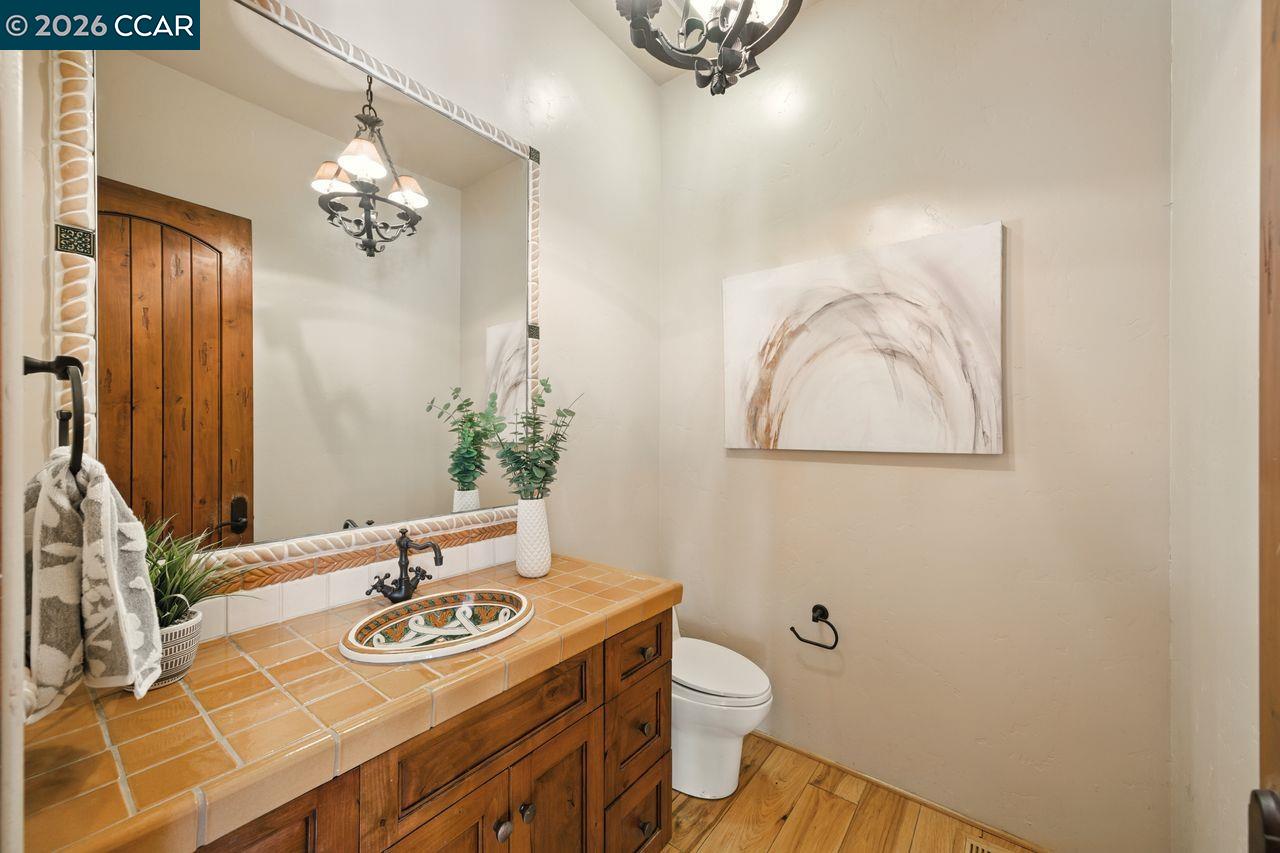 1615 Lawrence Rd, Danville, CA
