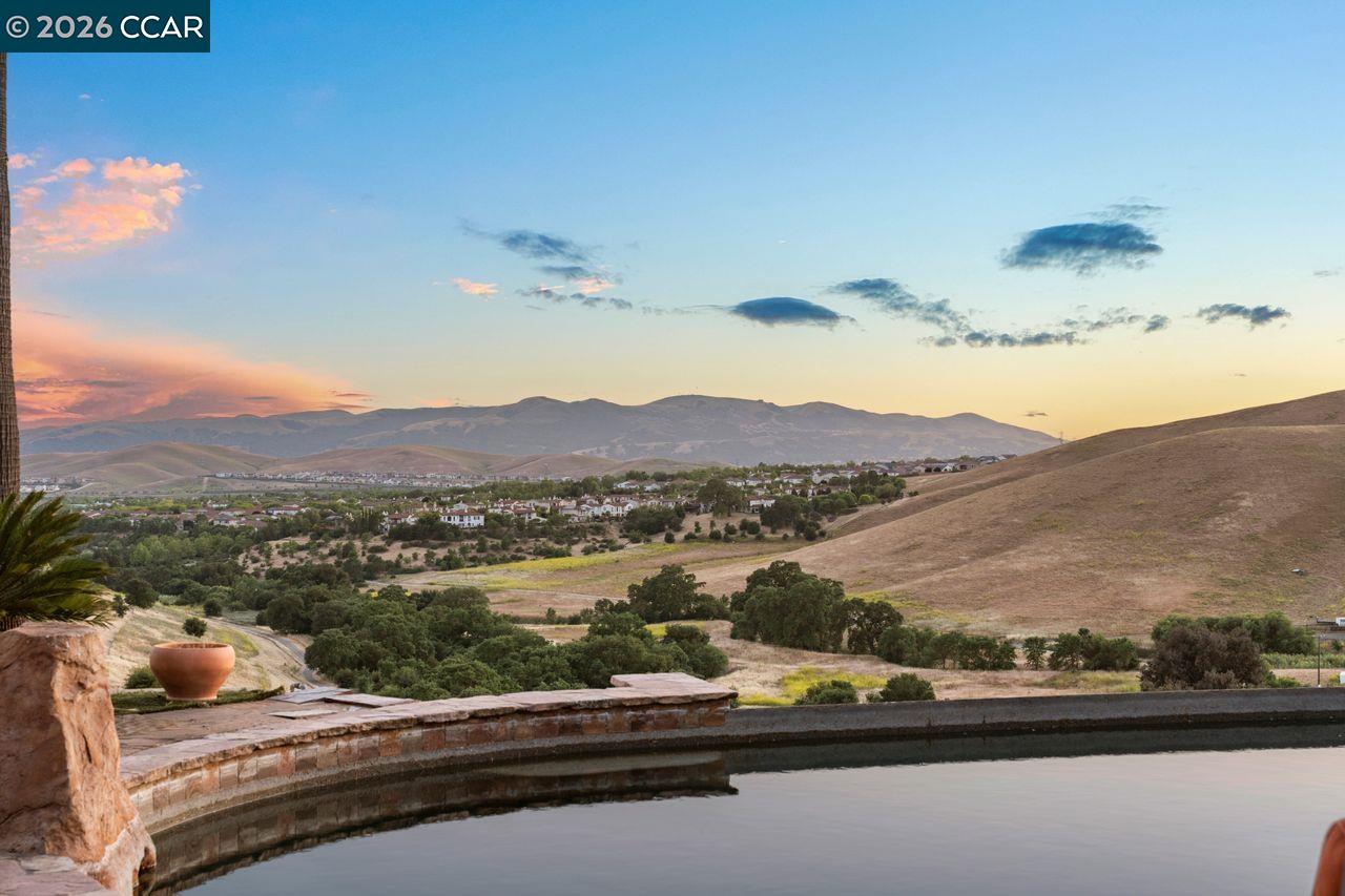 1615 Lawrence Rd, Danville, CA