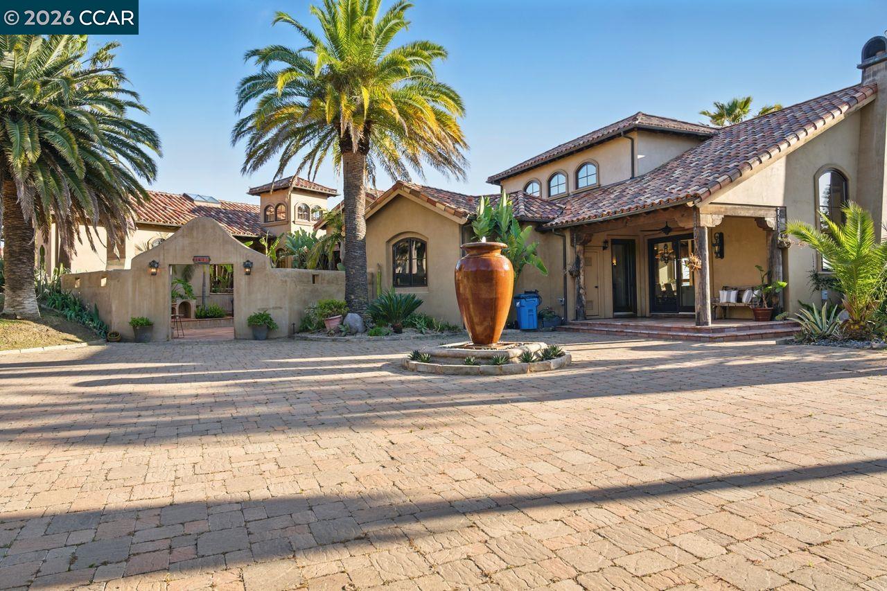 1615 Lawrence Rd, Danville, CA