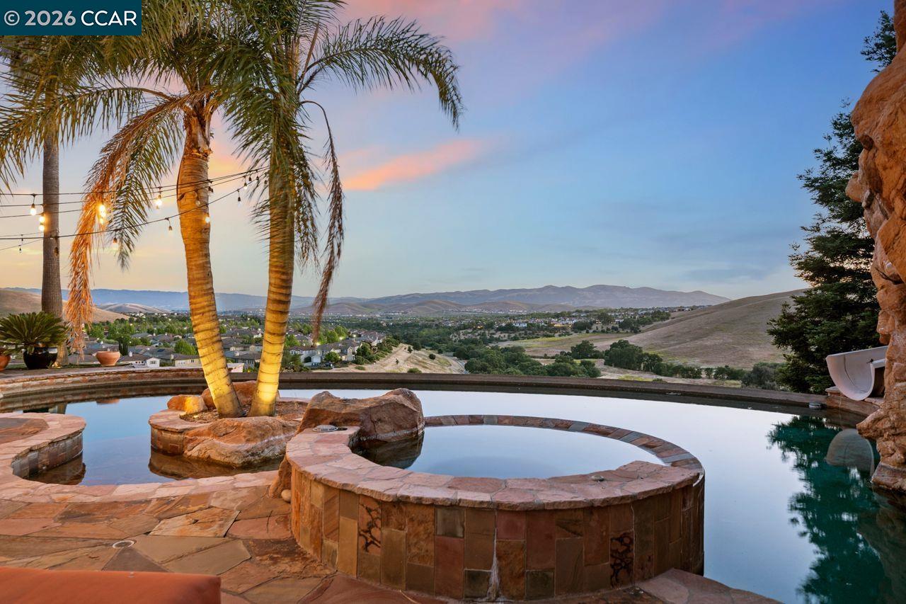 1615 Lawrence Rd, Danville, CA