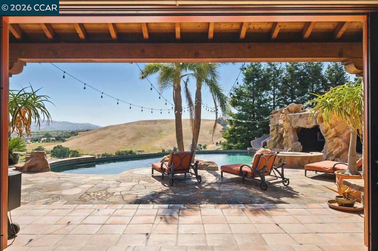 1615 Lawrence Rd, Danville, CA