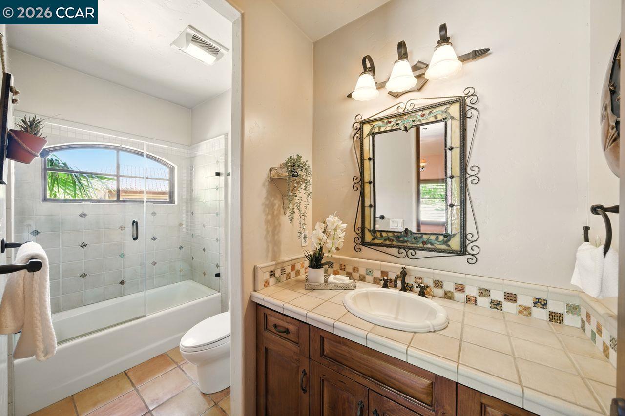 1615 Lawrence Rd, Danville, CA