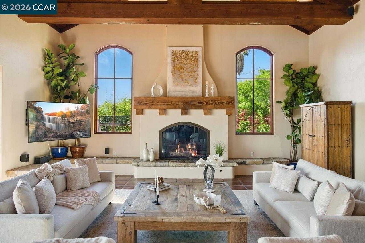 1615 Lawrence Rd, Danville, CA