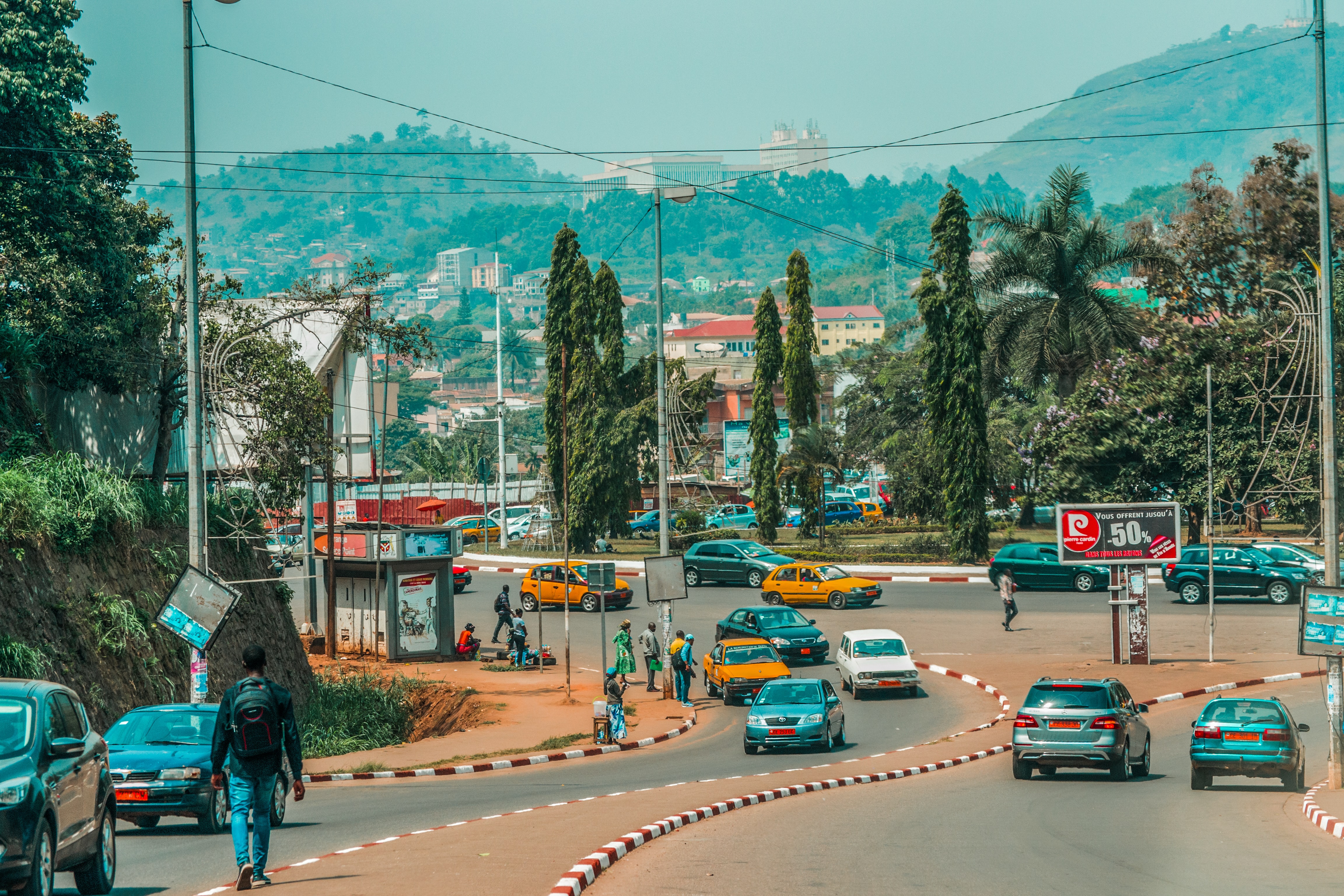 cameroon-startup-resource-list-accelerators-incubators-investors-and-more hero image