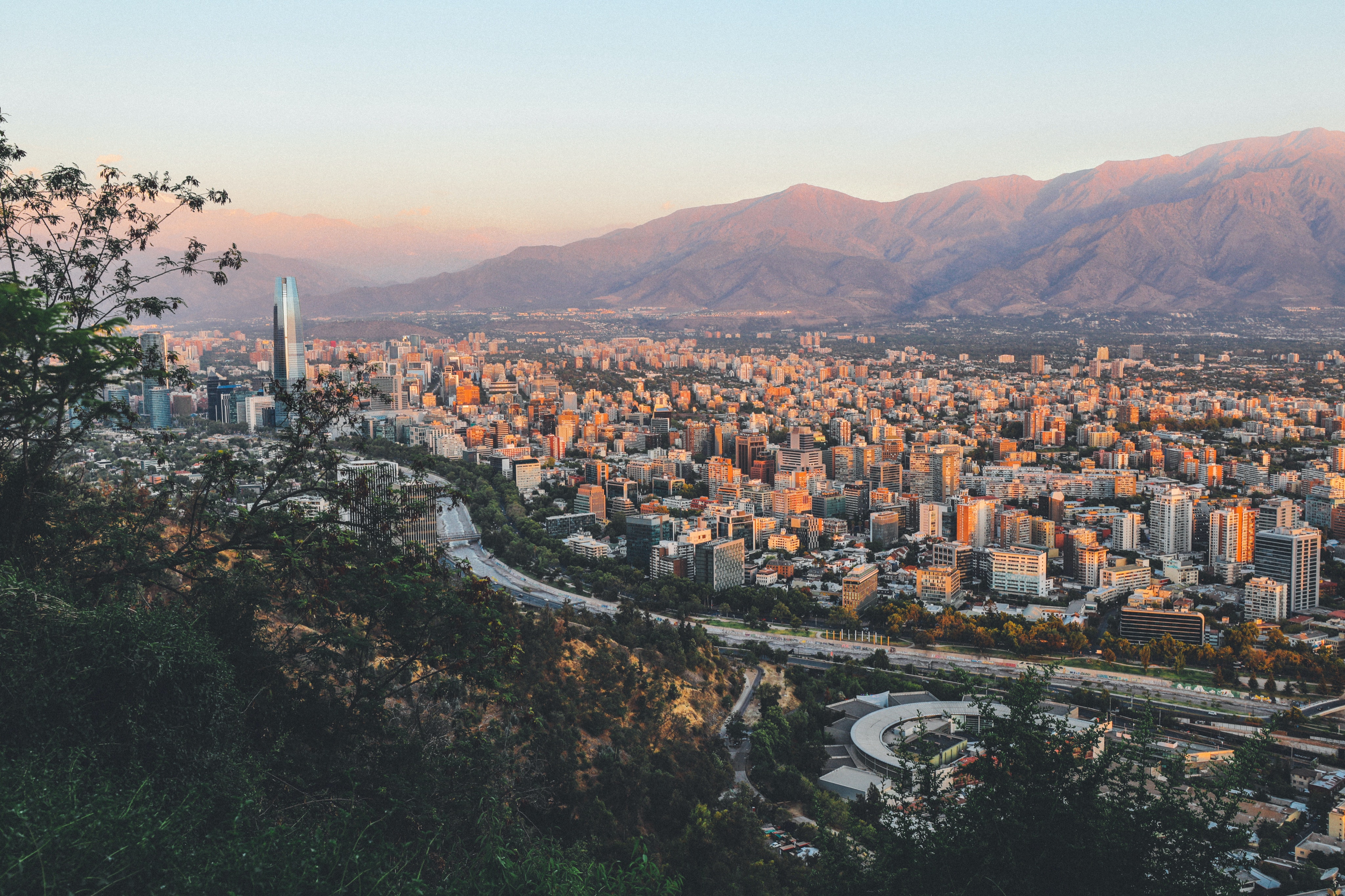 applications-now-open-to-founder-institute-chile-2023 hero image