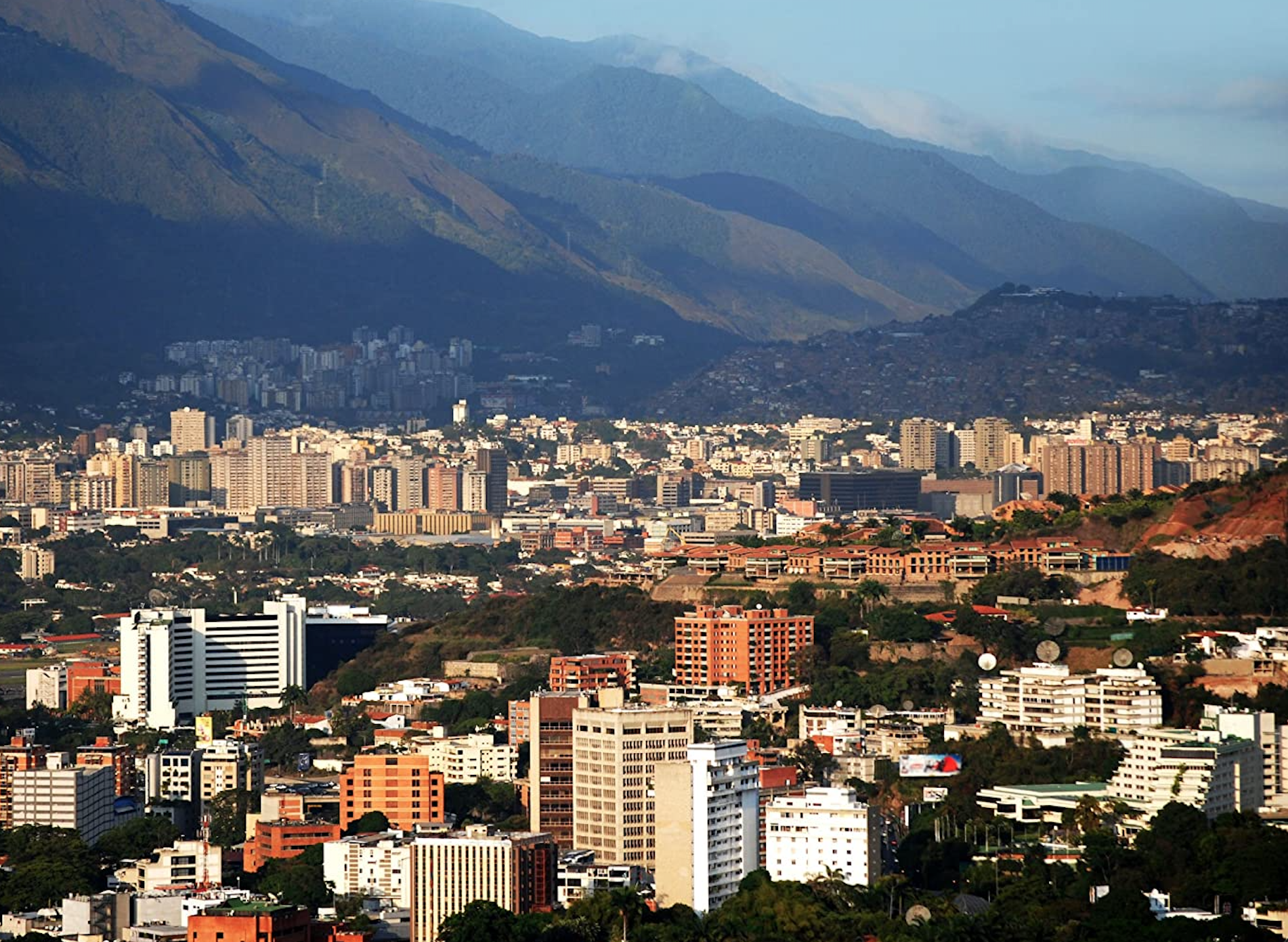 build-a-great-startup-in-2023-with-the-fi-accelerator-startup-accelerator-caracas hero image
