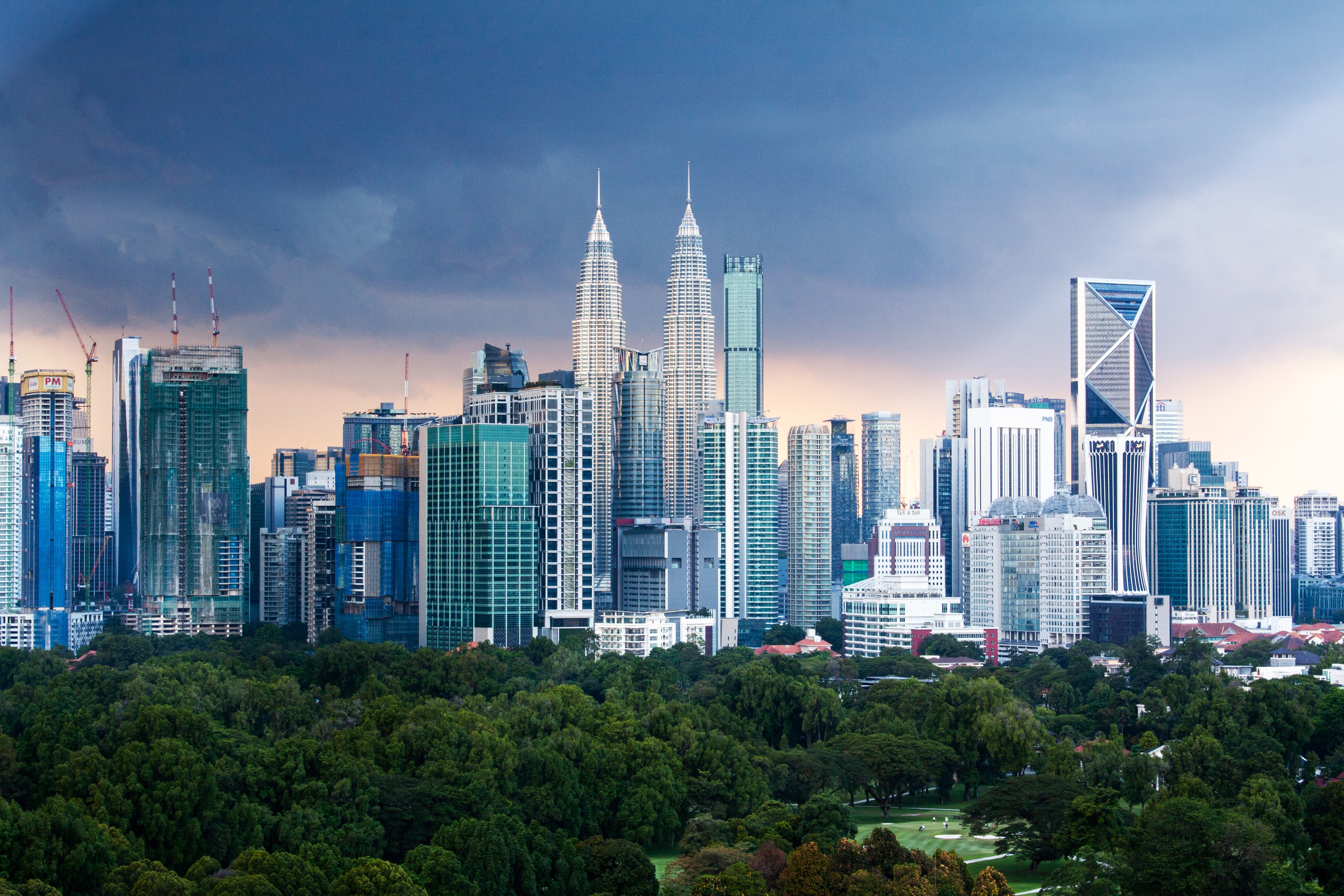 build-a-great-startup-in-2023-with-the-fi-malaysia-startup-accelerator hero image