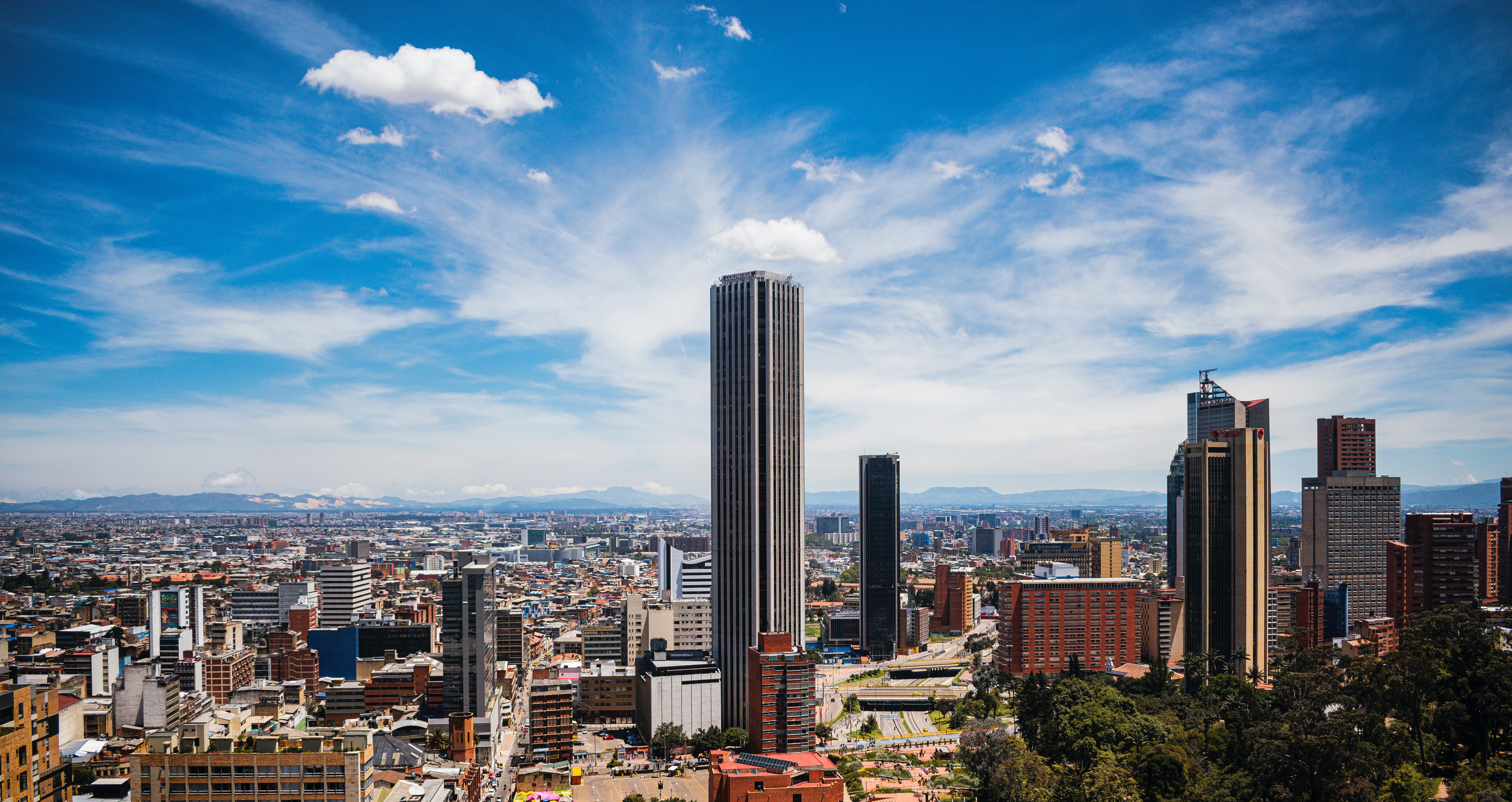 build-a-great-startup-in-2023-with-the-fi-colombia-startup-accelerator hero image