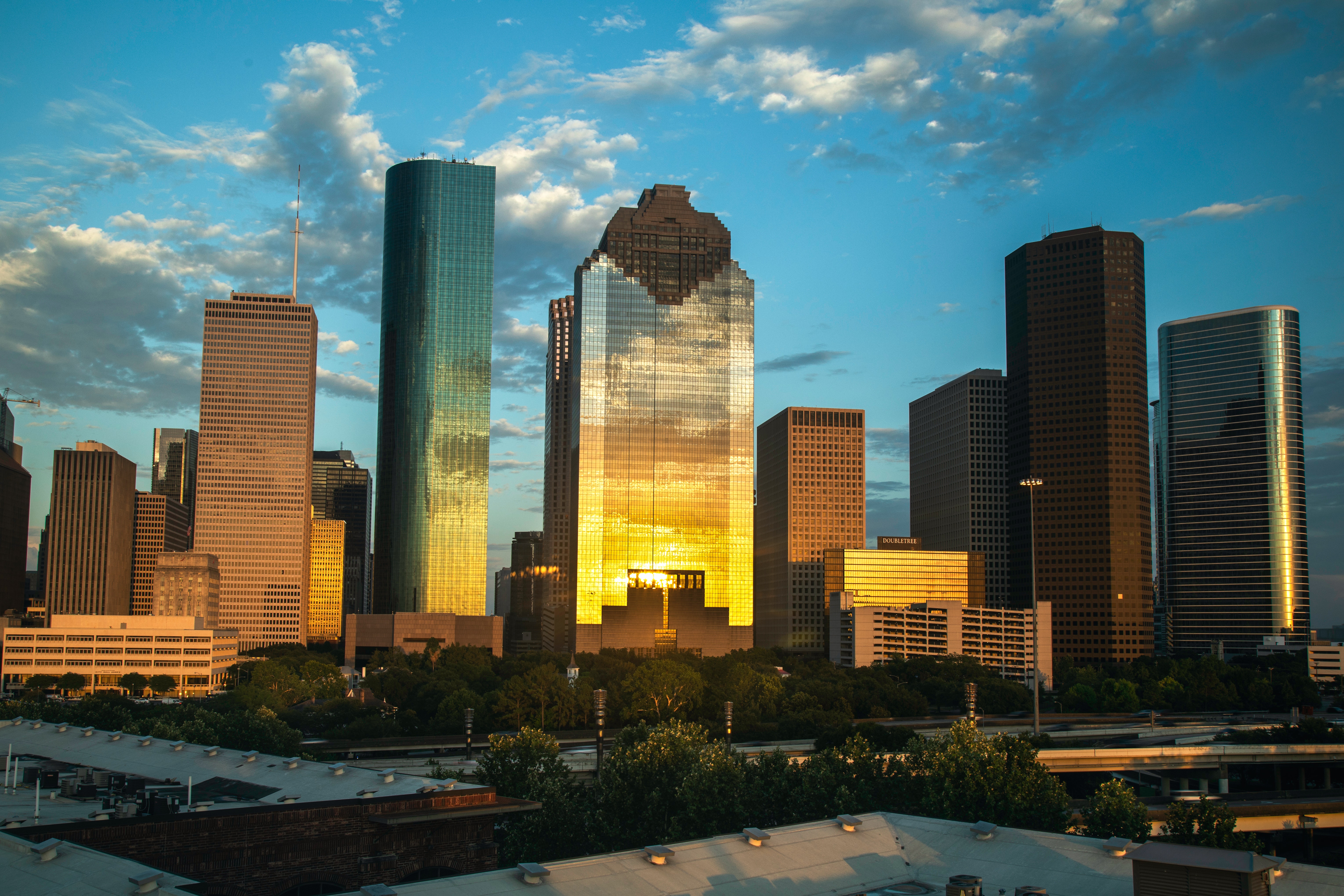 build-a-great-startup-in-2023-with-the-fi-houston-startup-accelerator hero image