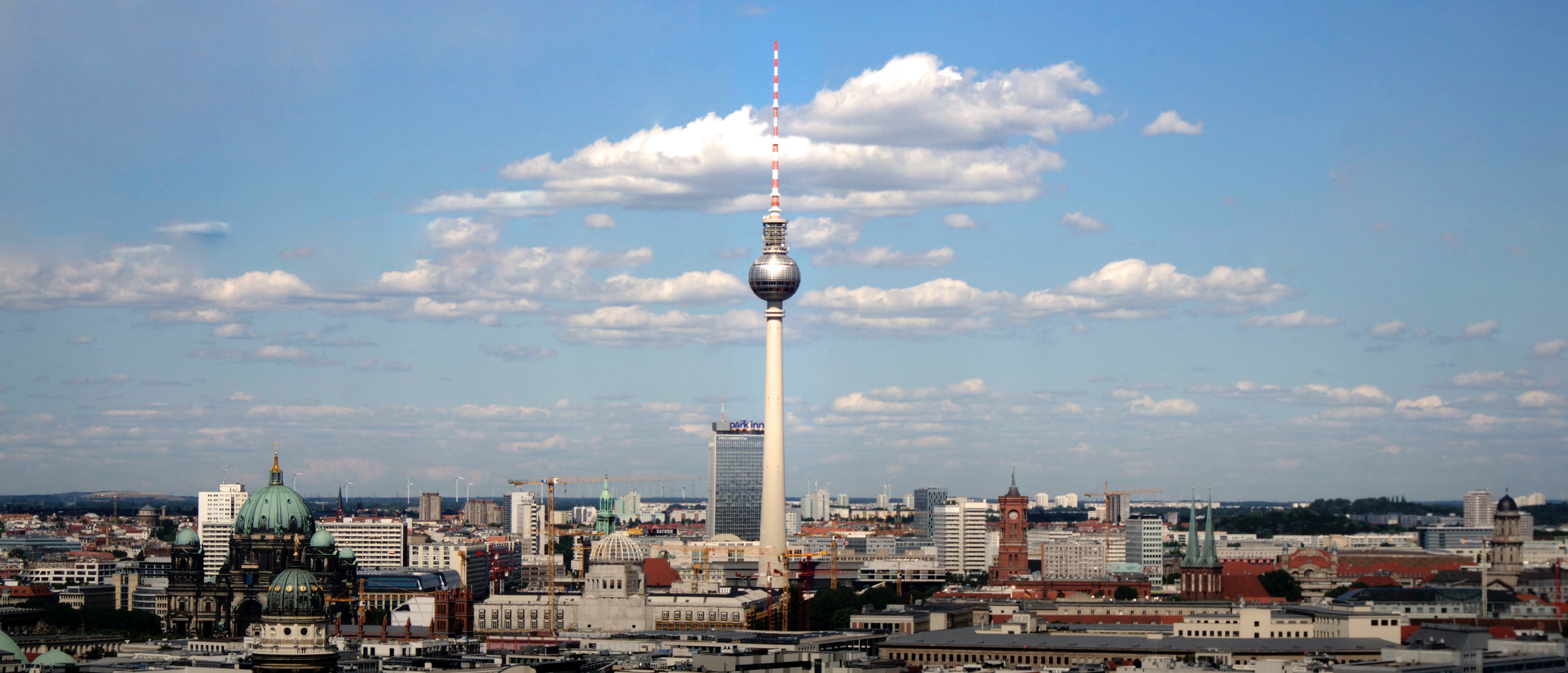 build-a-great-startup-in-2024-with-the-fi-germany-startup-accelerator hero image