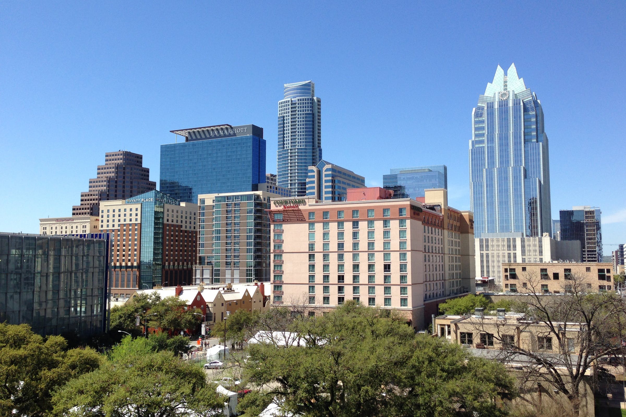 build-a-great-startup-in-2024-with-the-fi-austin-startup-accelerator-austin hero image