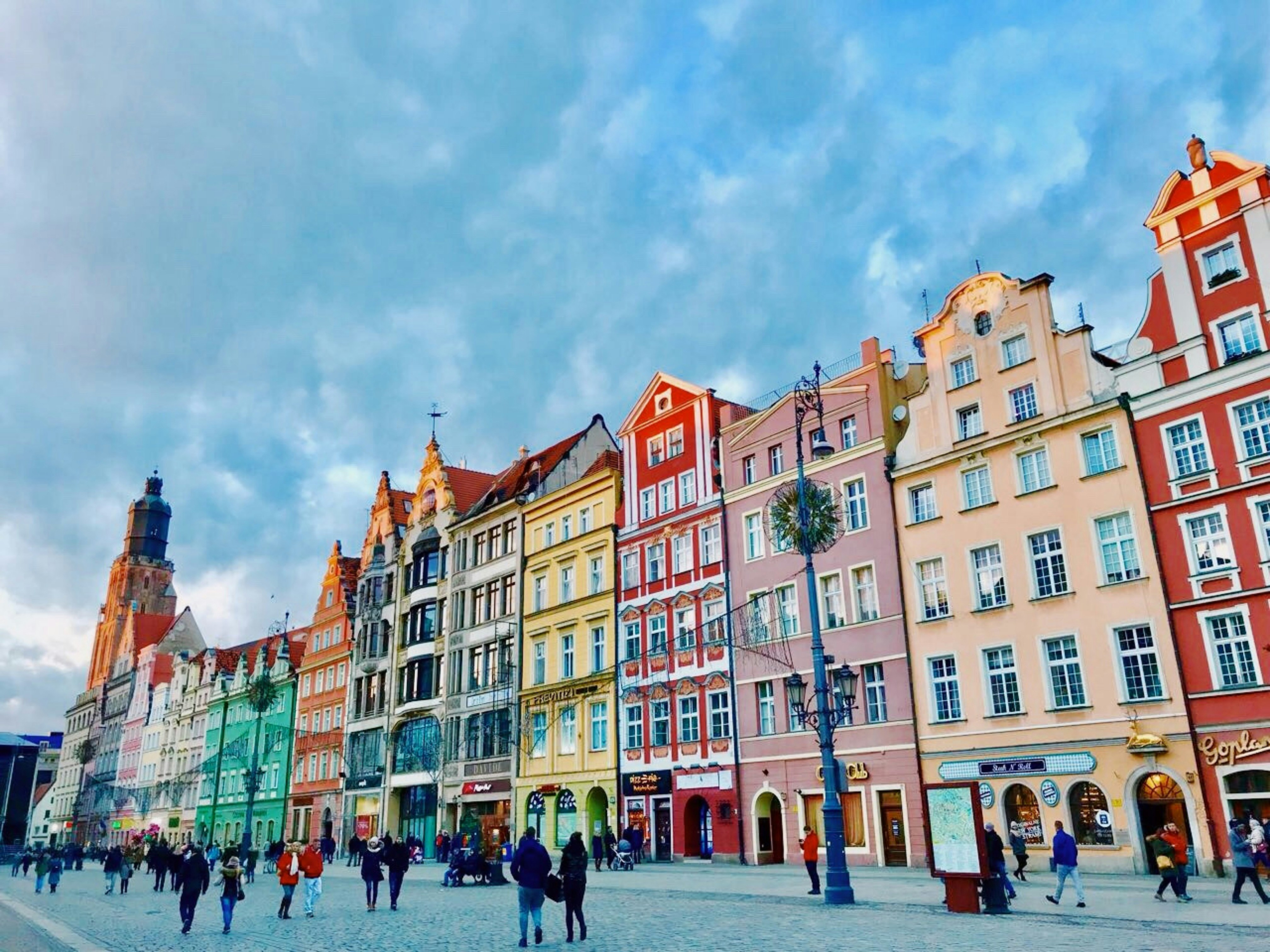build-a-great-startup-in-2024-with-the-fi-poland-startup-accelerator hero image