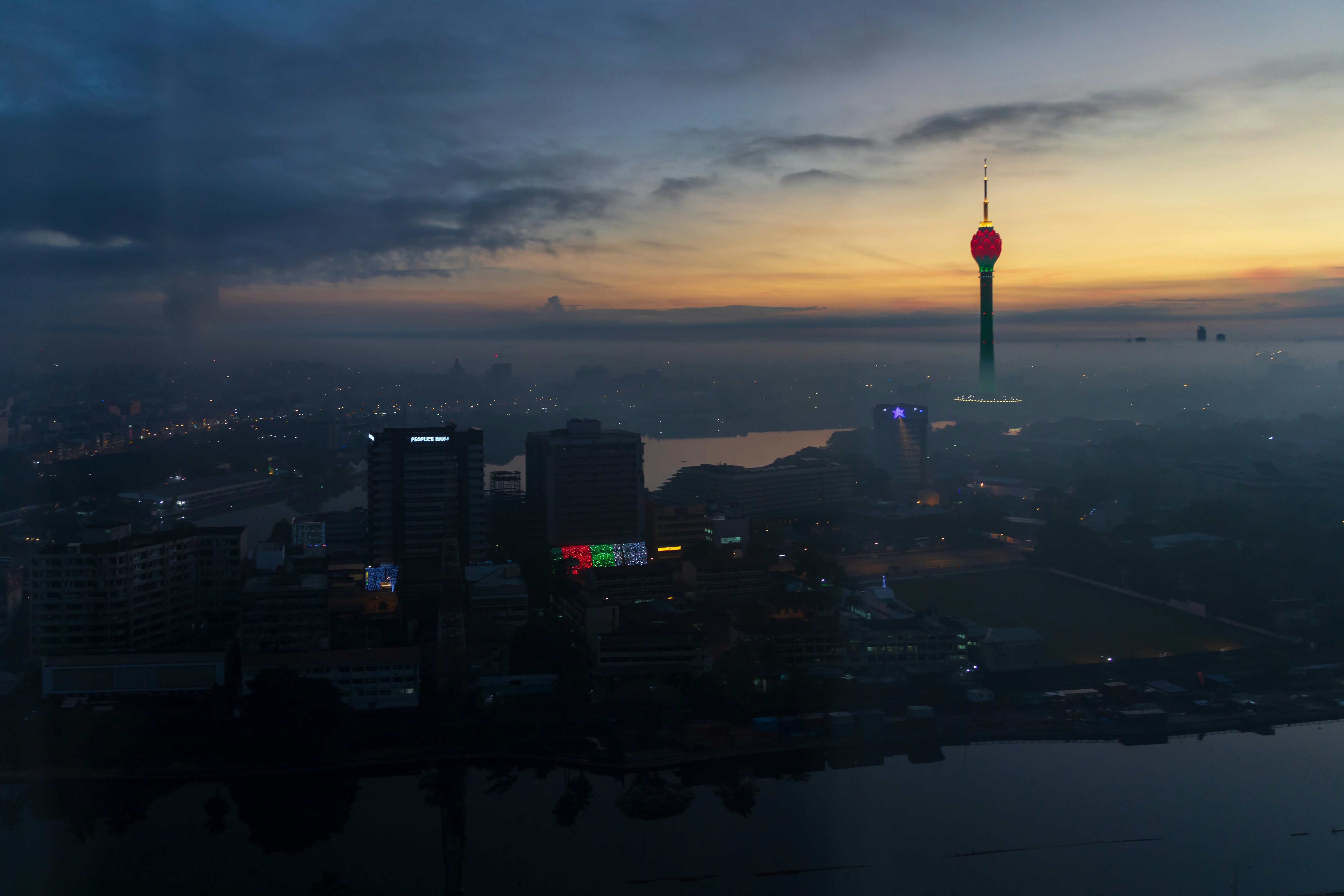 build-a-great-startup-in-2024-with-the-fi-south-asia-startup-accelerator hero image
