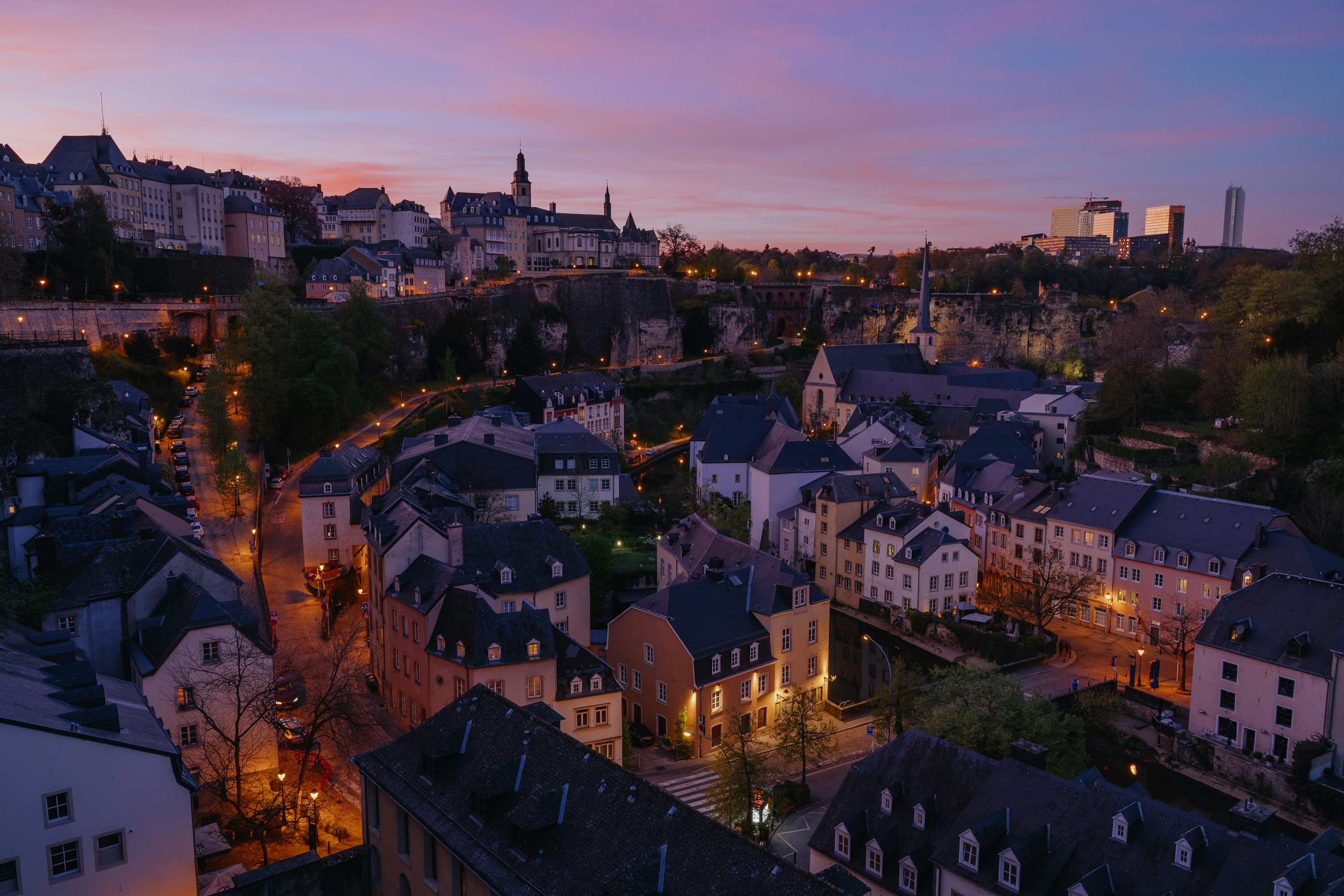 build-a-great-startup-in-2024-with-the-fi-luxembourg-startup-accelerator hero image