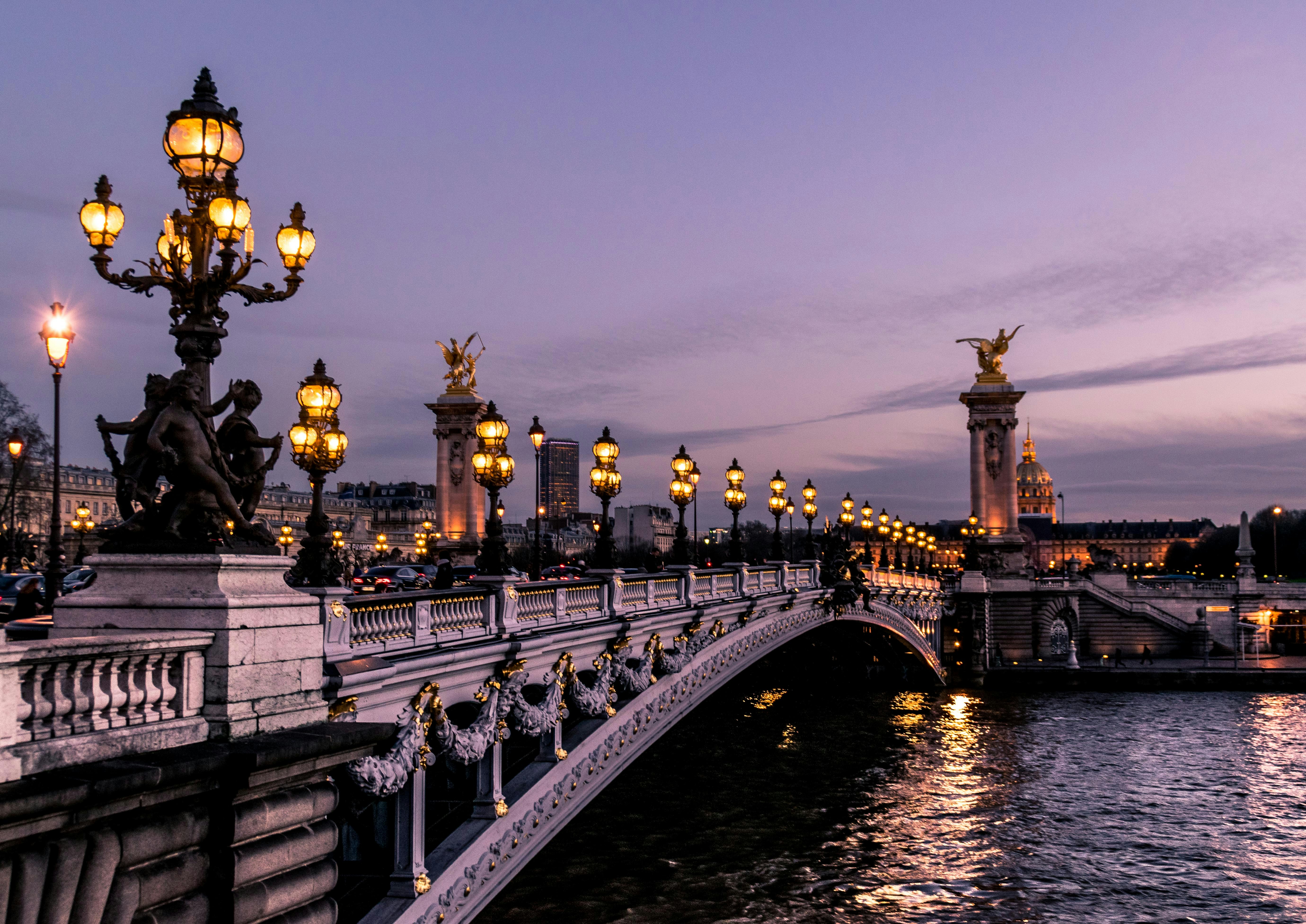 build-a-great-startup-in-2024-with-the-fi-paris-startup-accelerator hero image