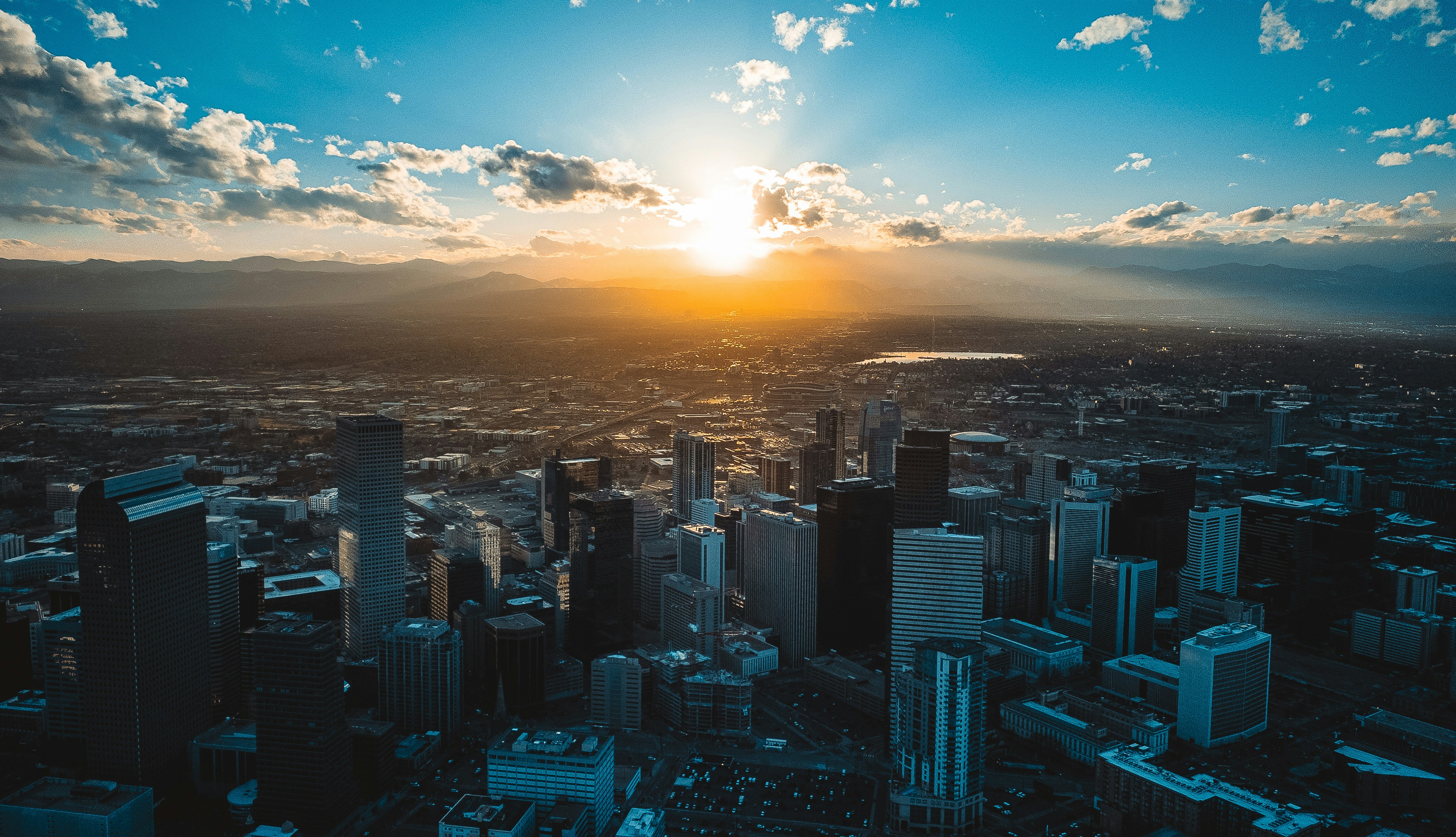 build-a-great-startup-in-2024-with-the-fi-colorado-startup-accelerator hero image