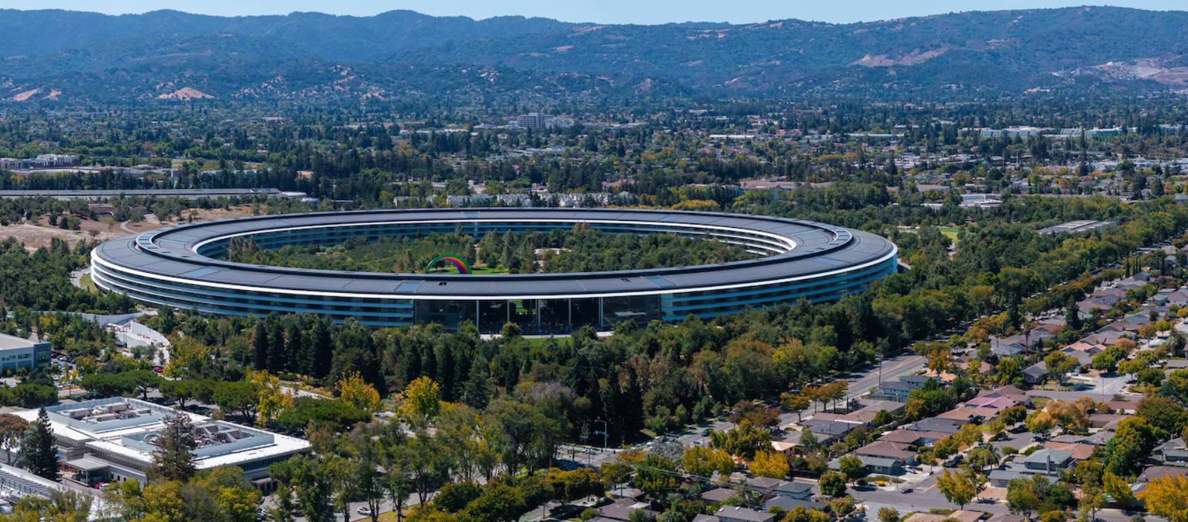 build-a-great-startup-in-2024-with-the-fi-silicon-valley-startup-accelerator-silicon-valley-fi-news hero image