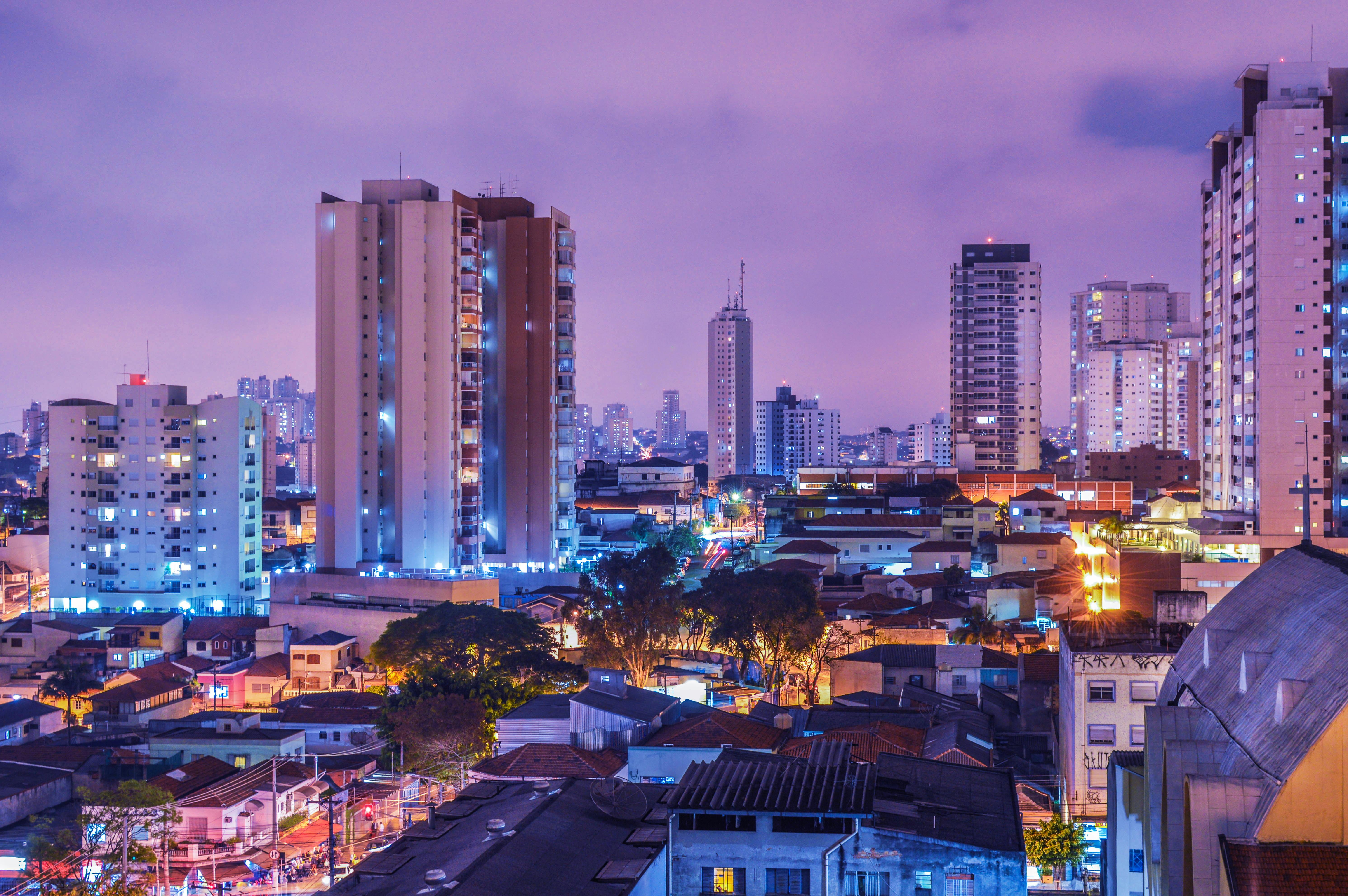 build-a-great-startup-in-2025-with-the-fi-brasil-startup-accelerator hero image