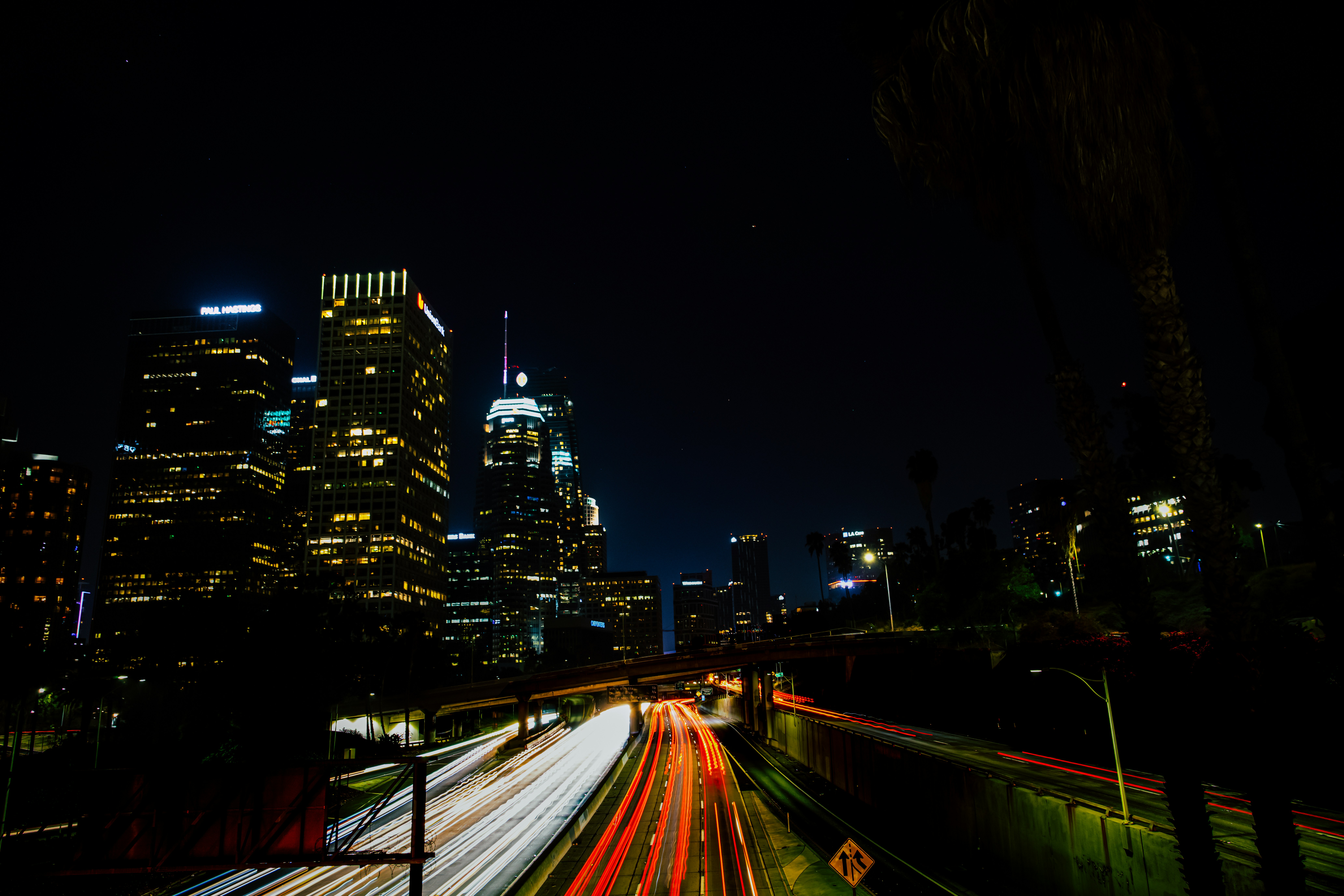 build-a-great-startup-in-2025-with-the-fi-los-angeles-startup-accelerator hero image
