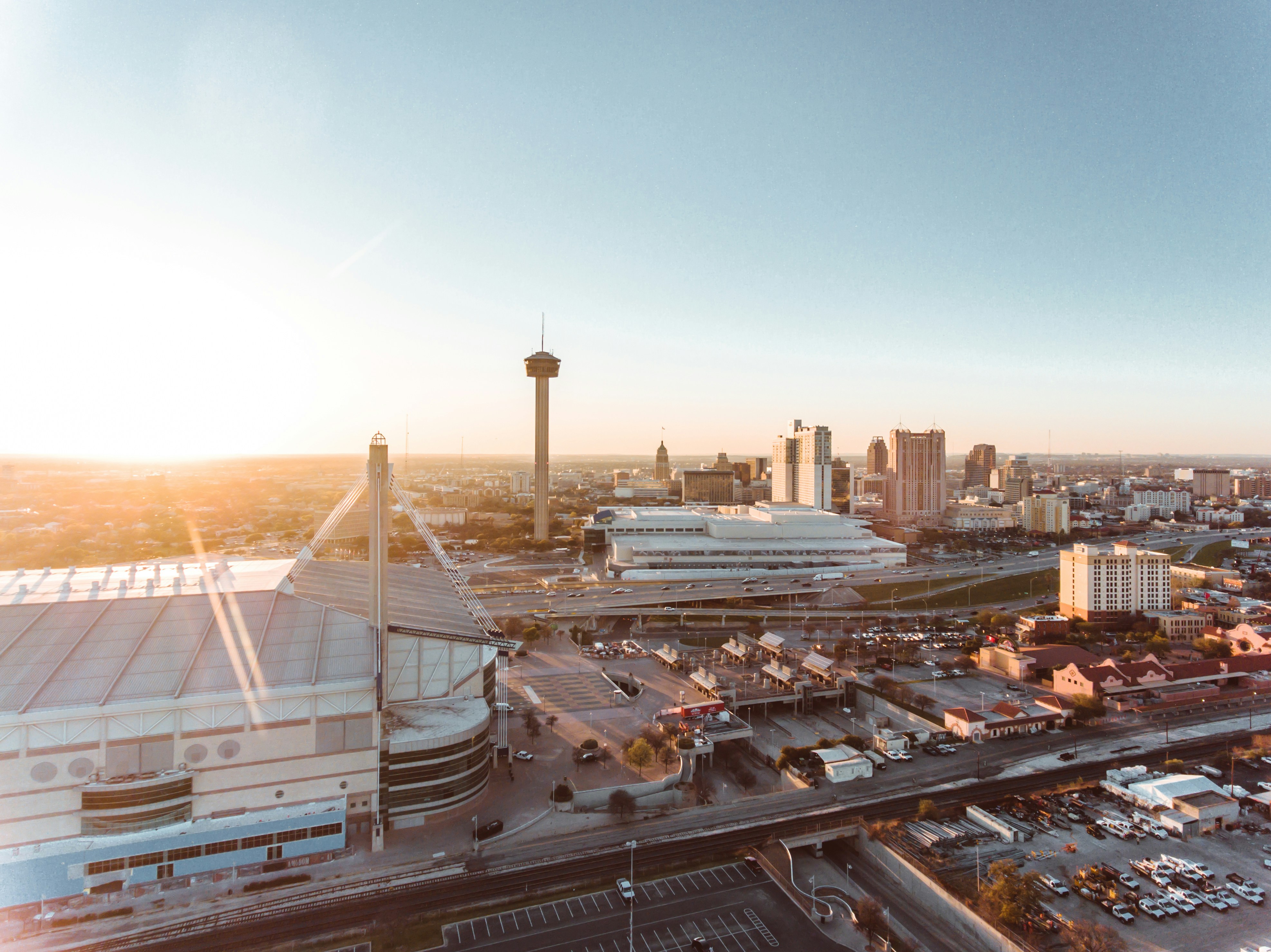 build-a-great-startup-in-2025-with-the-fi-san-antonio-startup-accelerator hero image
