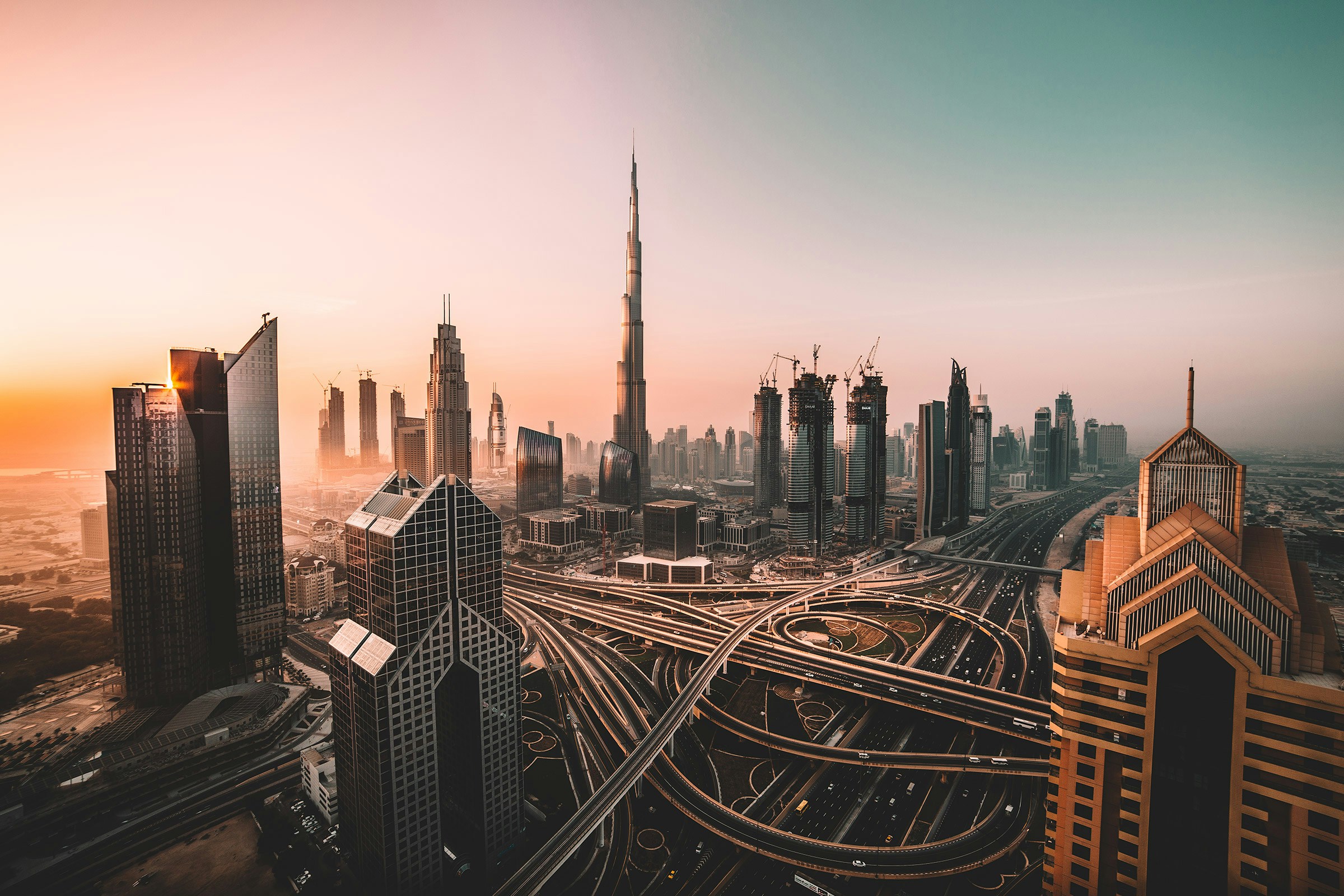 build-a-great-startup-in-2025-with-the-fi-gcc-startup-accelerator hero image