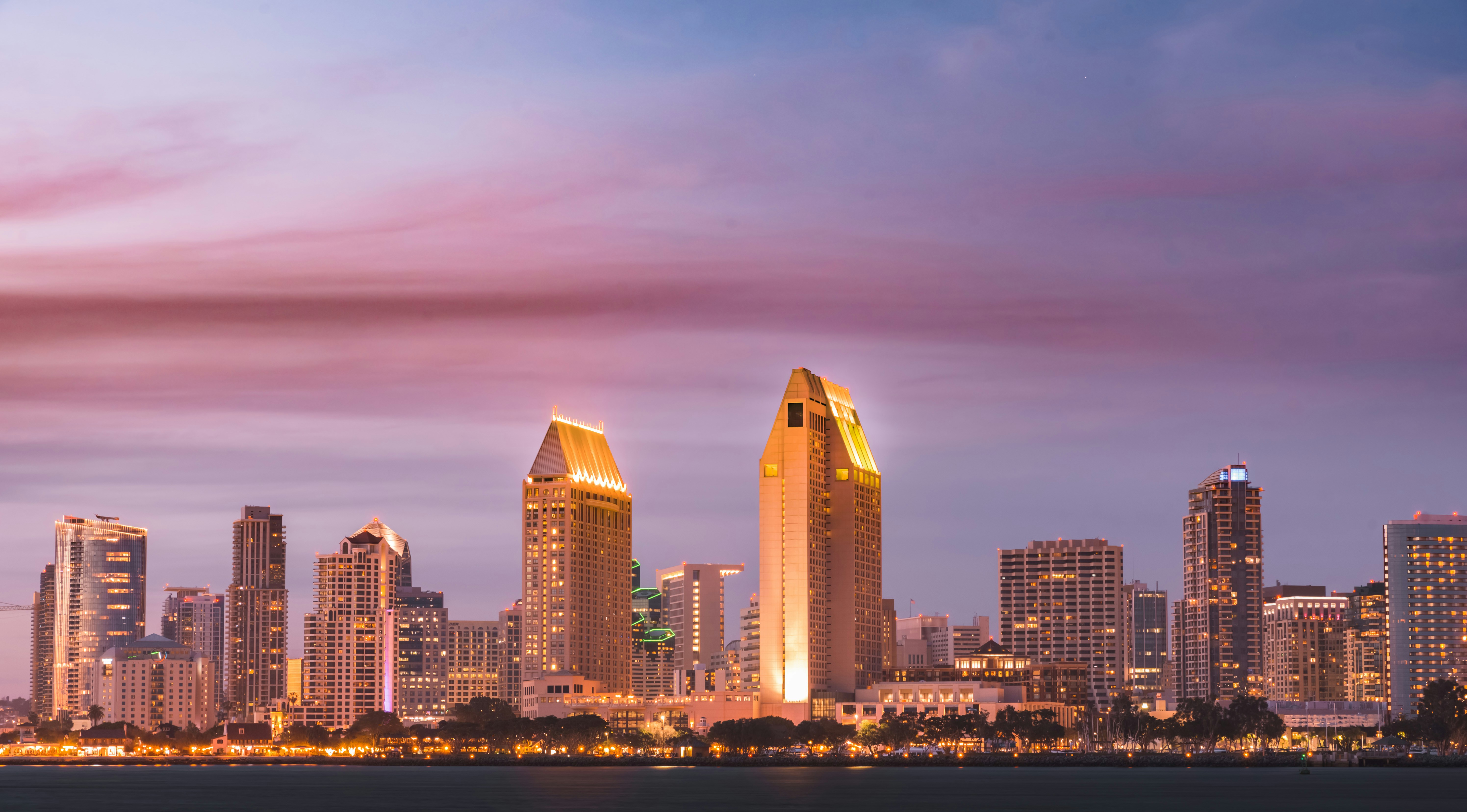 build-a-great-startup-in-2025-with-the-fi-san-diego-startup-accelerator hero image