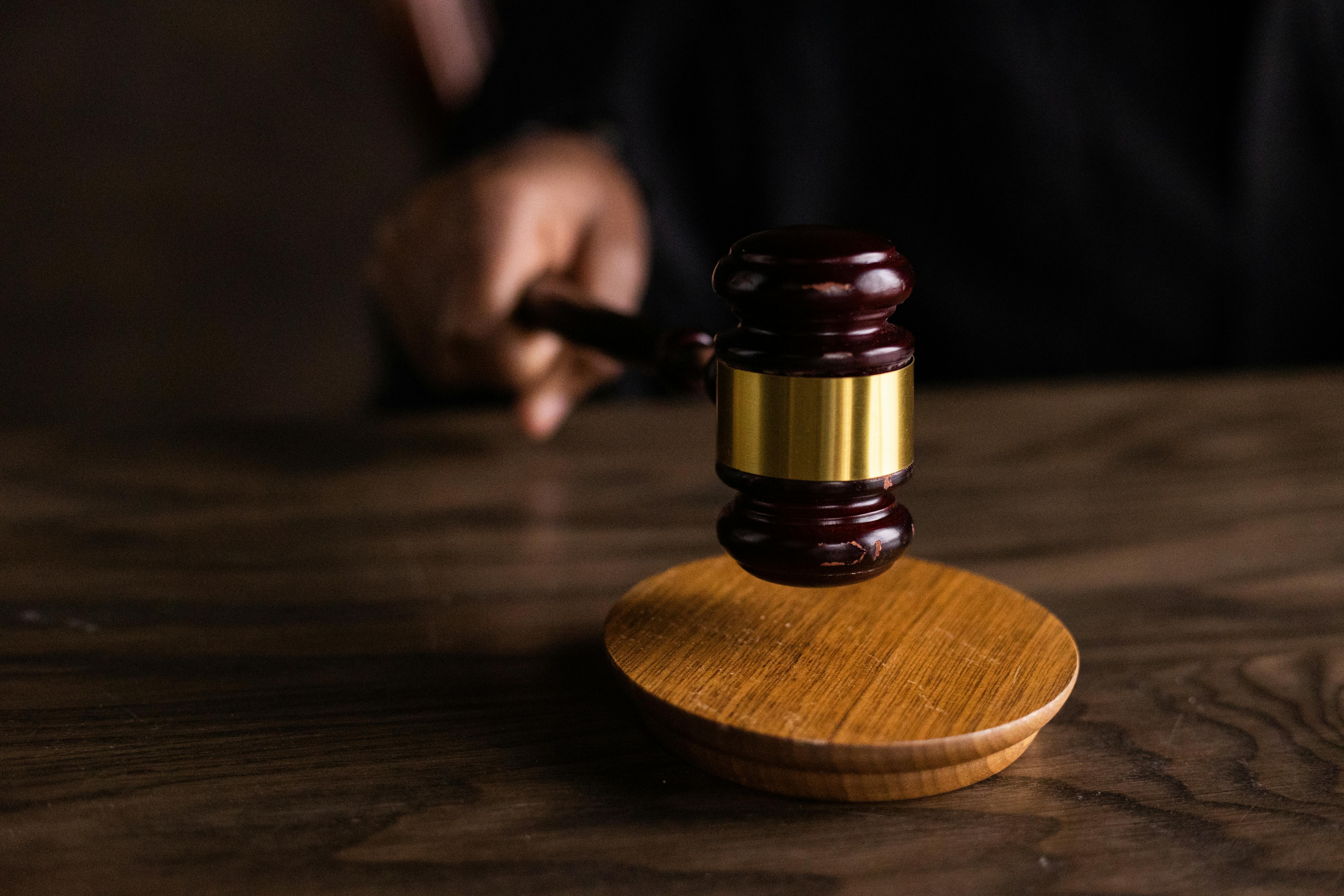 build-a-great-startup-in-2025-with-the-fi-legal-tech-startup-accelerator hero image