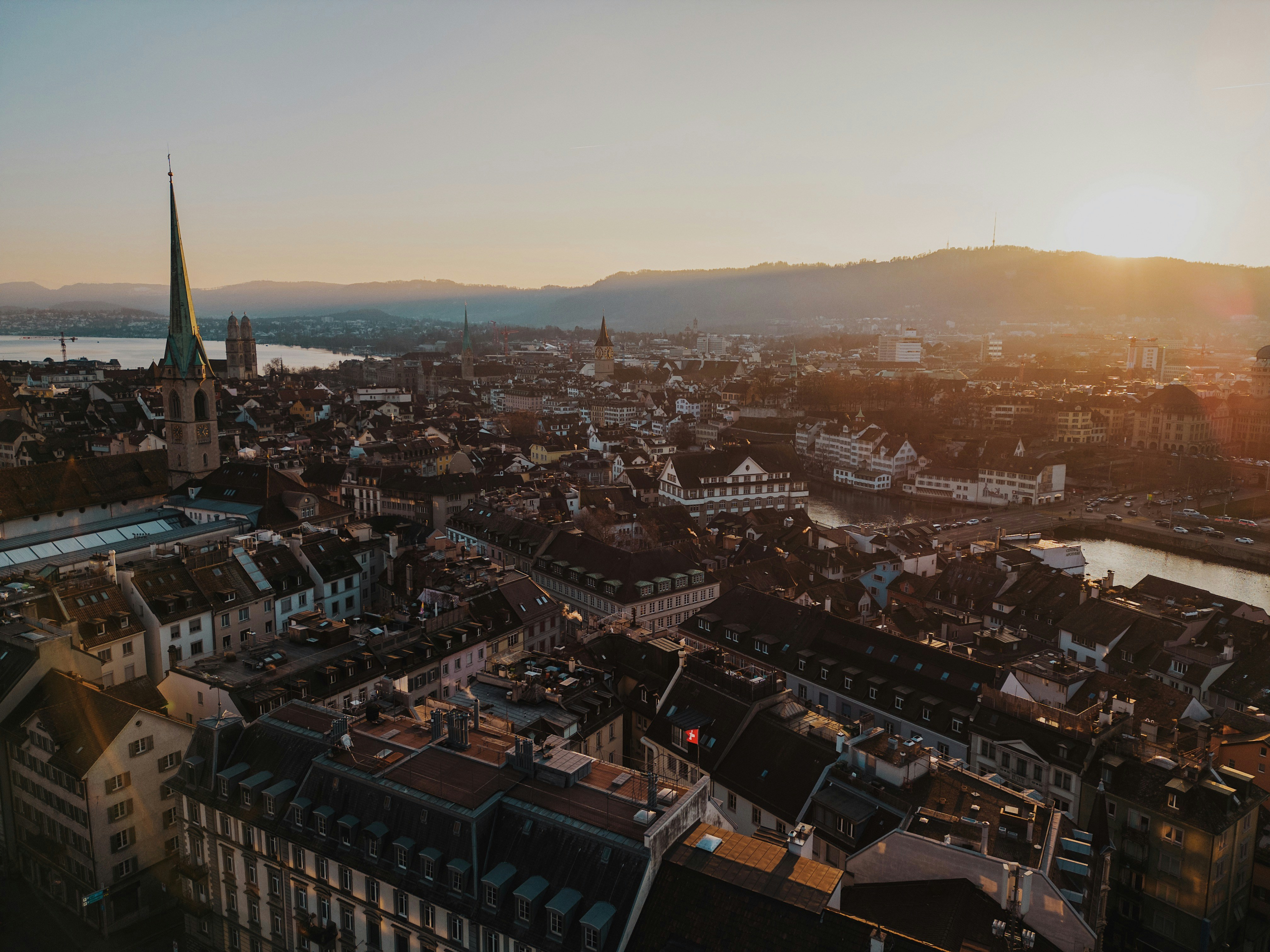 build-a-great-startup-in-2025-with-the-fi-switzerland-startup-accelerator hero image