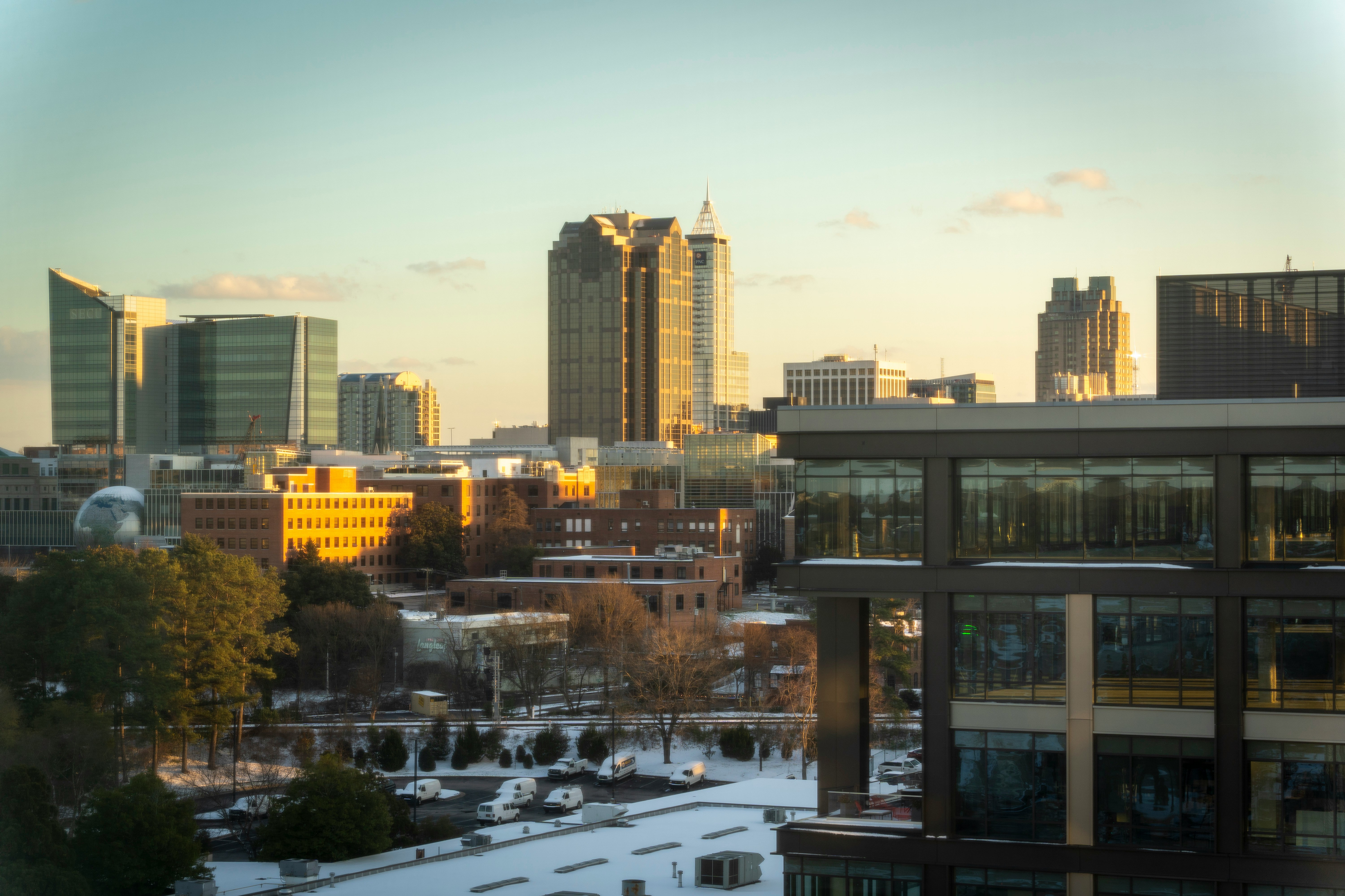 build-a-great-startup-in-2025-with-the-fi-north-carolina-startup-accelerator hero image