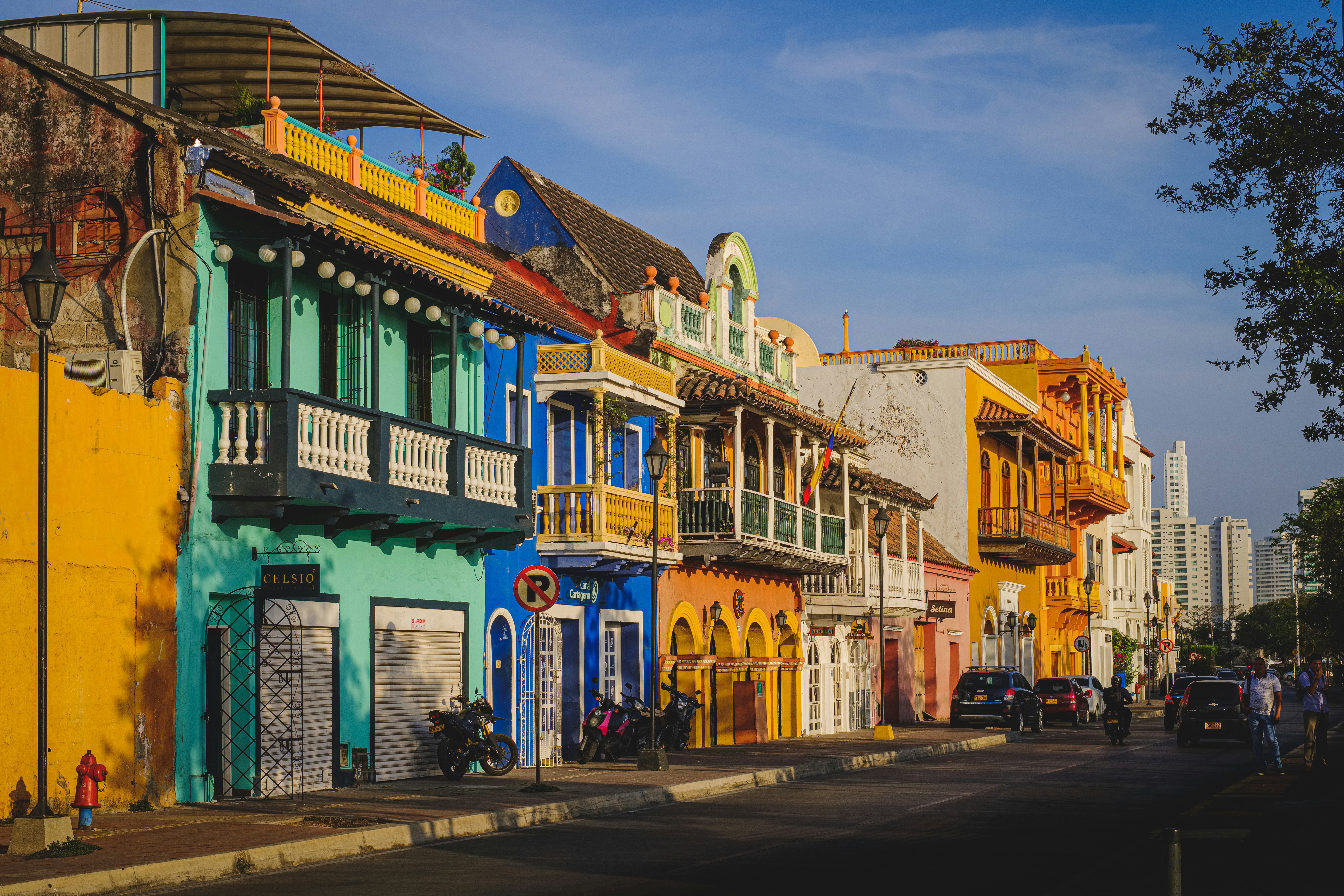 build-a-great-startup-in-2026-with-the-fi-latam-startup-accelerator hero image