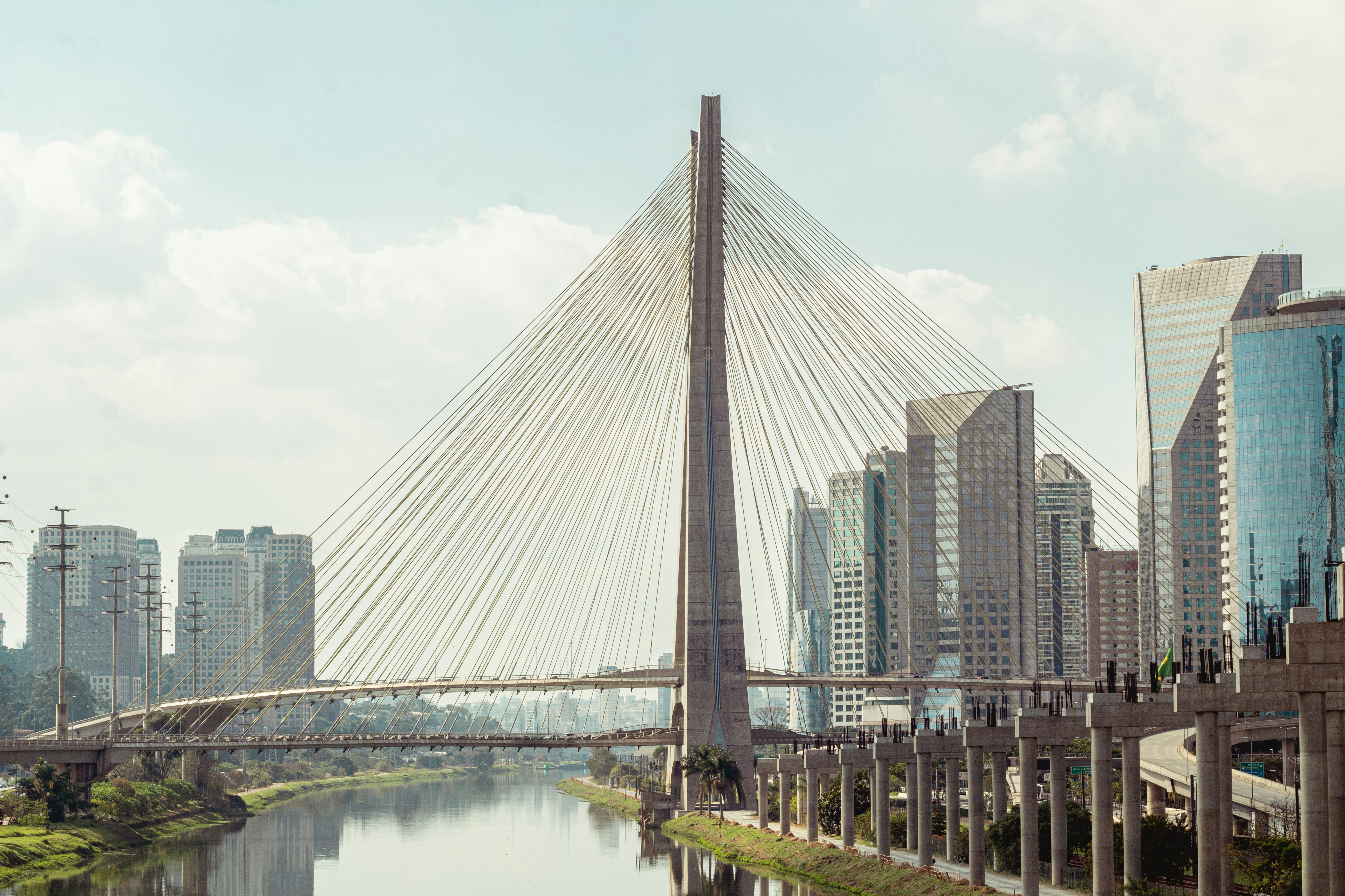 build-a-great-startup-in-2026-with-the-fi-brasil-startup-accelerator-sao-paulo hero image