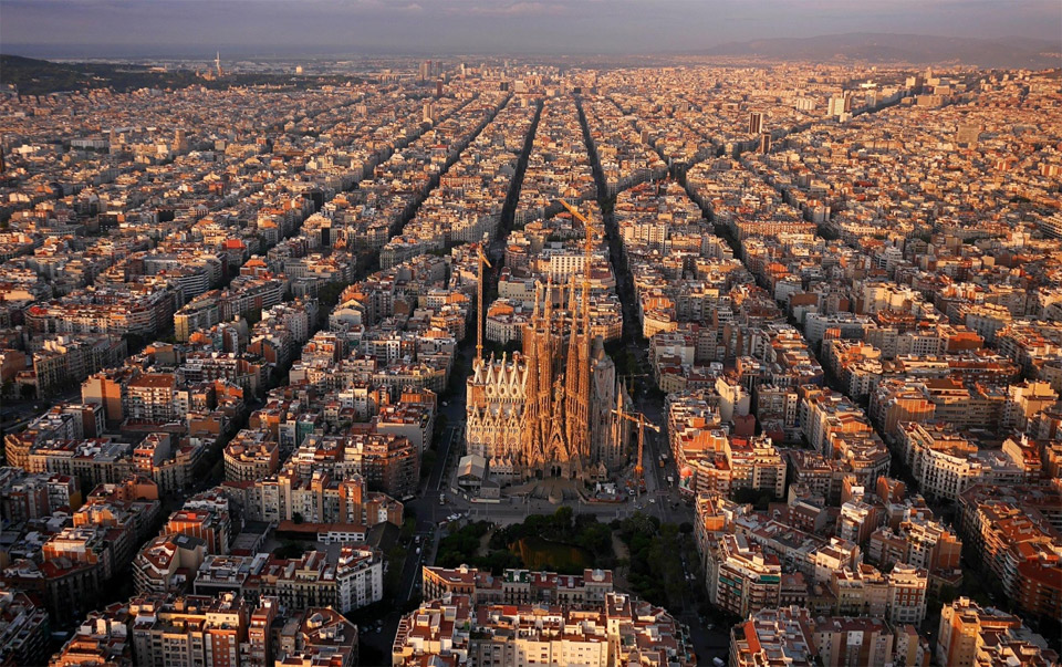 build-the-future-applications-now-open-to-founder-institute-barcelona-virtual-2021 hero image