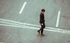 startup-misconceptions-entrepreneurship-has-to-be-done-alone hero image
