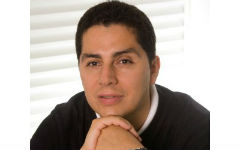 join-fi-s-alan-colmenares-as-he-interviews-successful-entrepreneur-juan-franco-in-mexico-city hero image