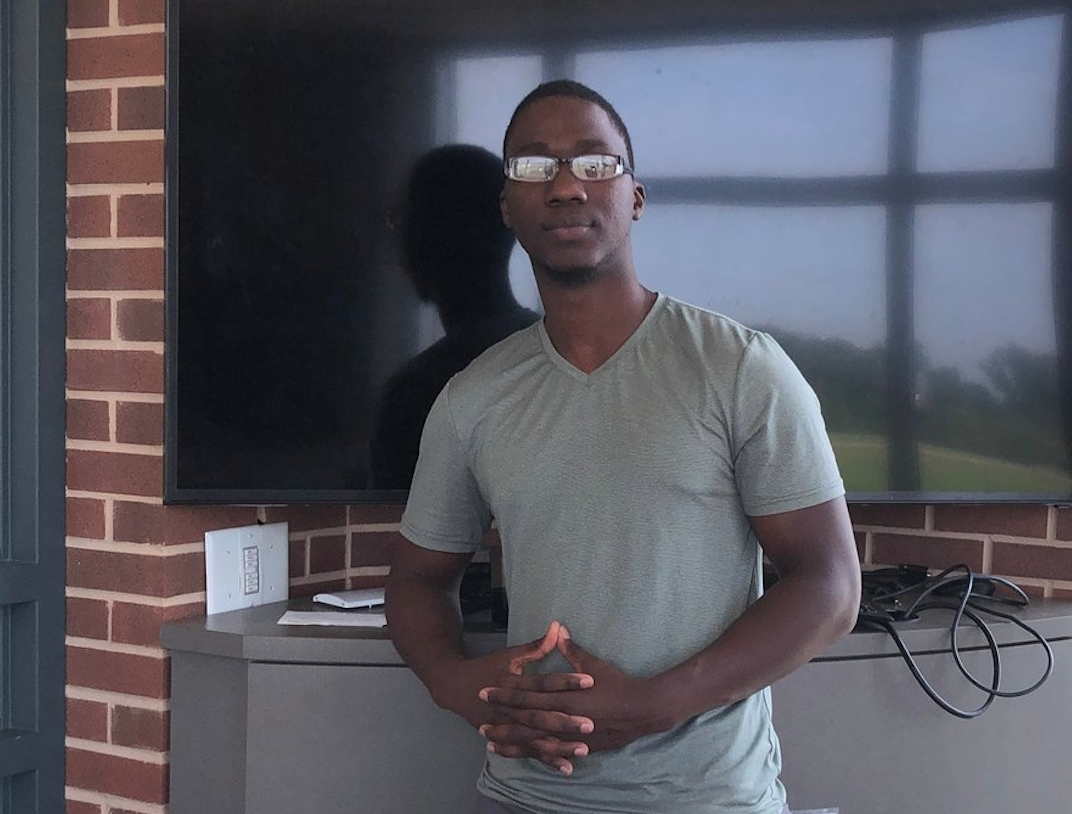 peerchecked-smart-resume-lets-students-reach-recruiters hero image