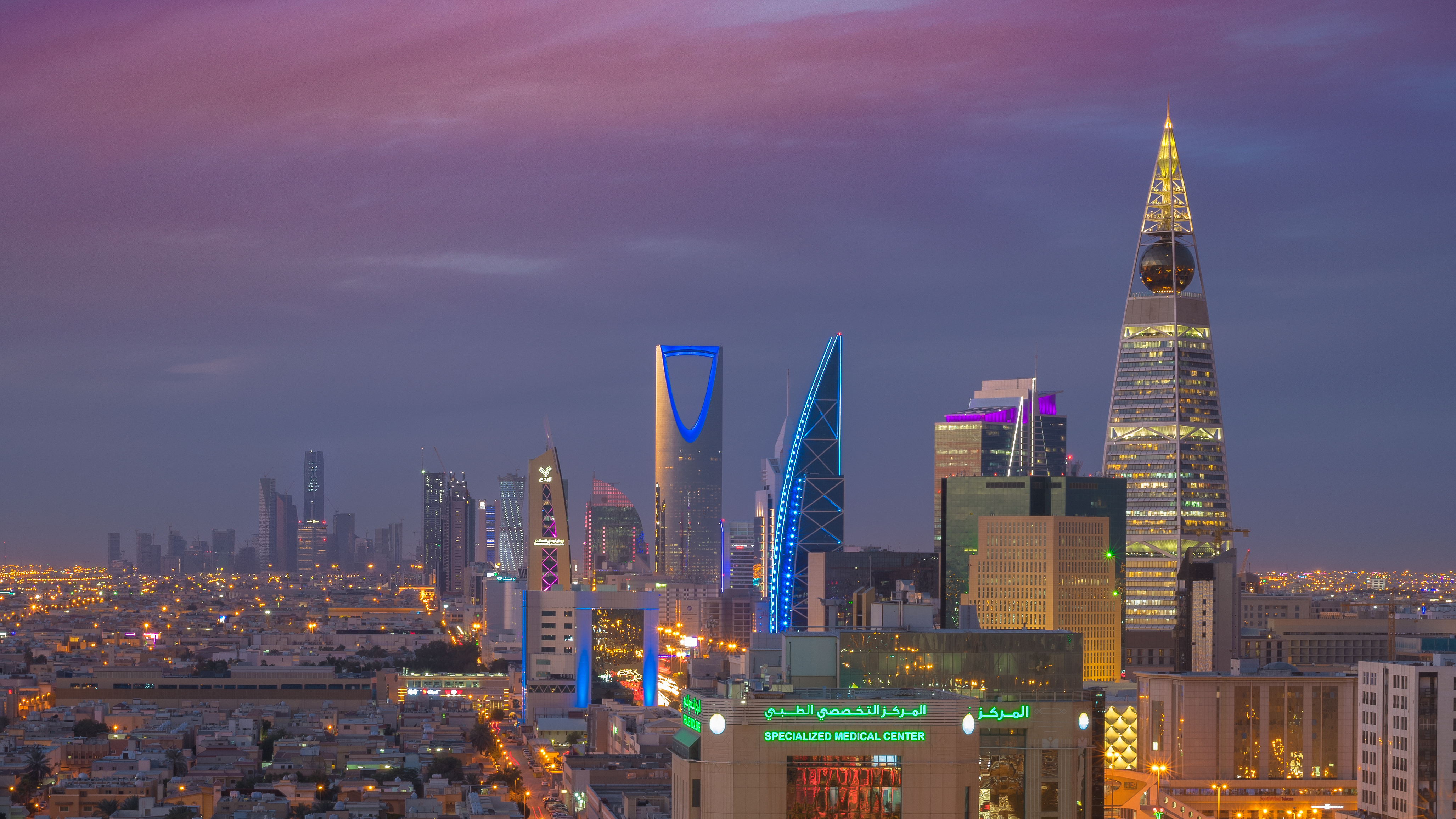 build-the-future-in-riyadh-first-ever-founder-institute-riyadh-startup-accelerator-now-open-for-applications hero image