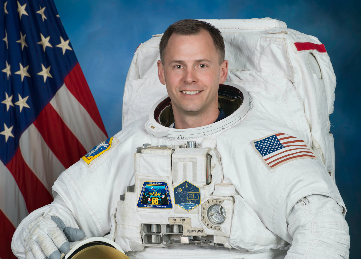 an-astronaut-s-guide-how-space-tech-and-research-benefit-entrepreneurs hero image
