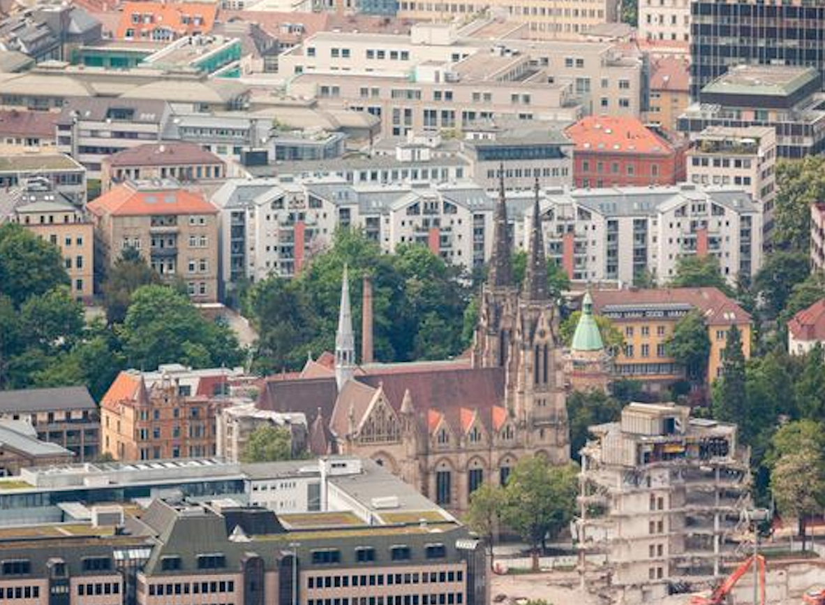 first-ever-founder-institute-stuttgart-accelerator-applications-open-let-s-rebuild-in-2021 hero image