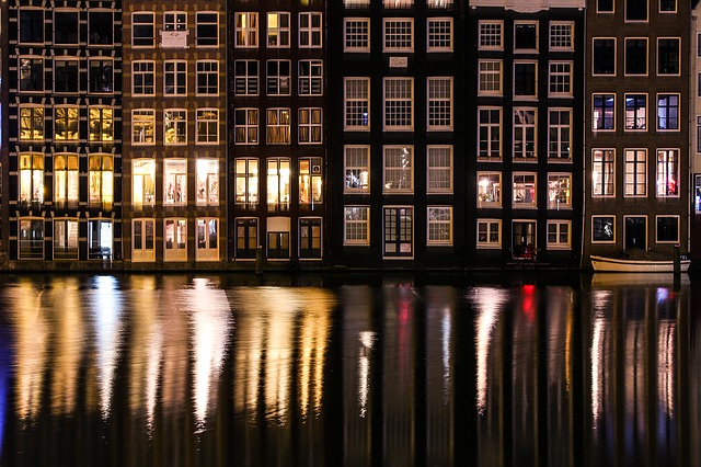 amsterdam-startup-incubators-a-list-of-amsterdam-s-incubators hero image