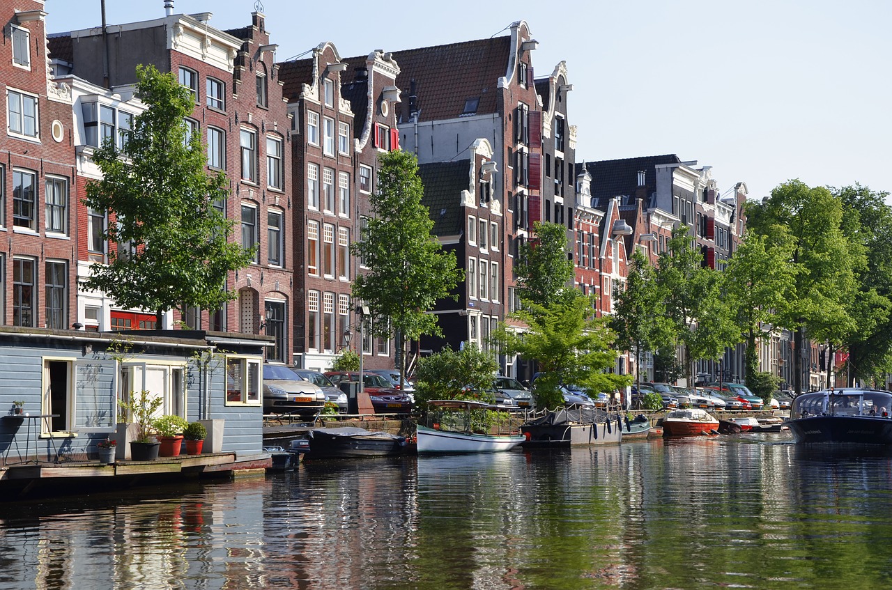 here-s-every-resource-you-need-to-fund-your-startup-in-amsterdam hero image