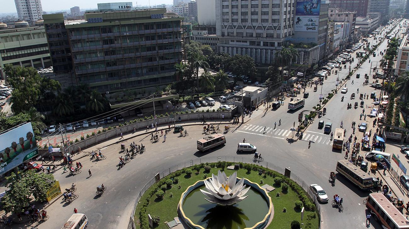 build-a-startup-with-dhaka-s-top-investors-and-advisors-fi-dhaka-applications-open-now hero image