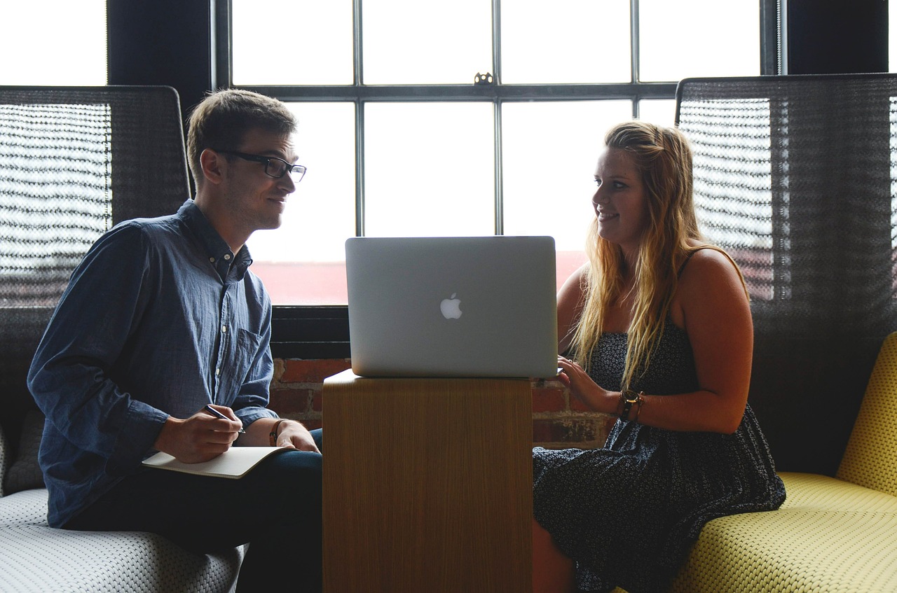 don-t-look-for-a-technical-co-founder-earn-one-with-these-tips hero image