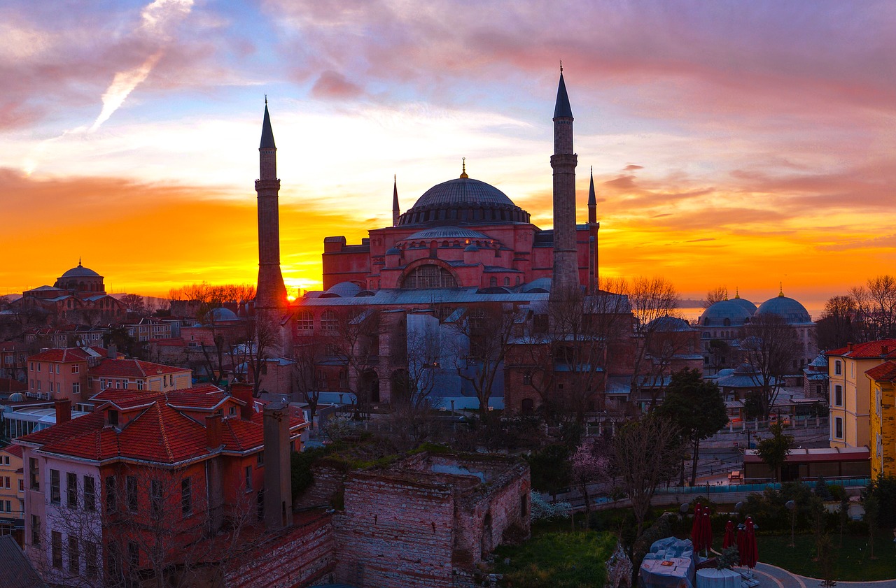 join-us-winter-2018-as-we-help-entrepreneurs-in-istanbul-launch-global-startups hero image