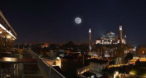 founder-institute-startup-accelerator-launching-in-istanbul hero image