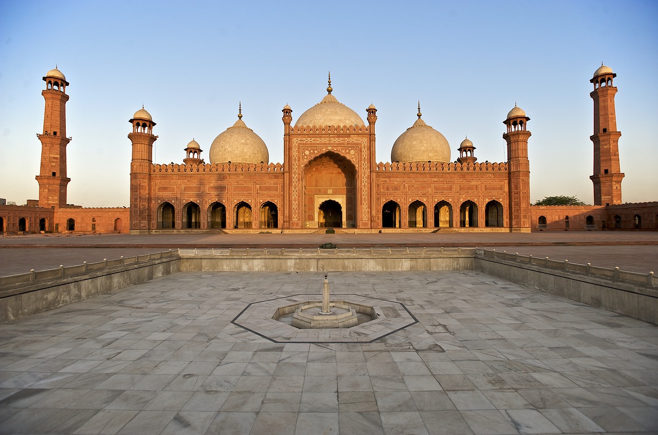 silicon-valley-based-founder-institute-officially-launches-new-startup-program-in-lahore hero image