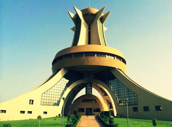 first-ever-founder-institute-burkina-faso-virtual-2020-startup-accelerator-opens-applications-let-s-build-the-future hero image